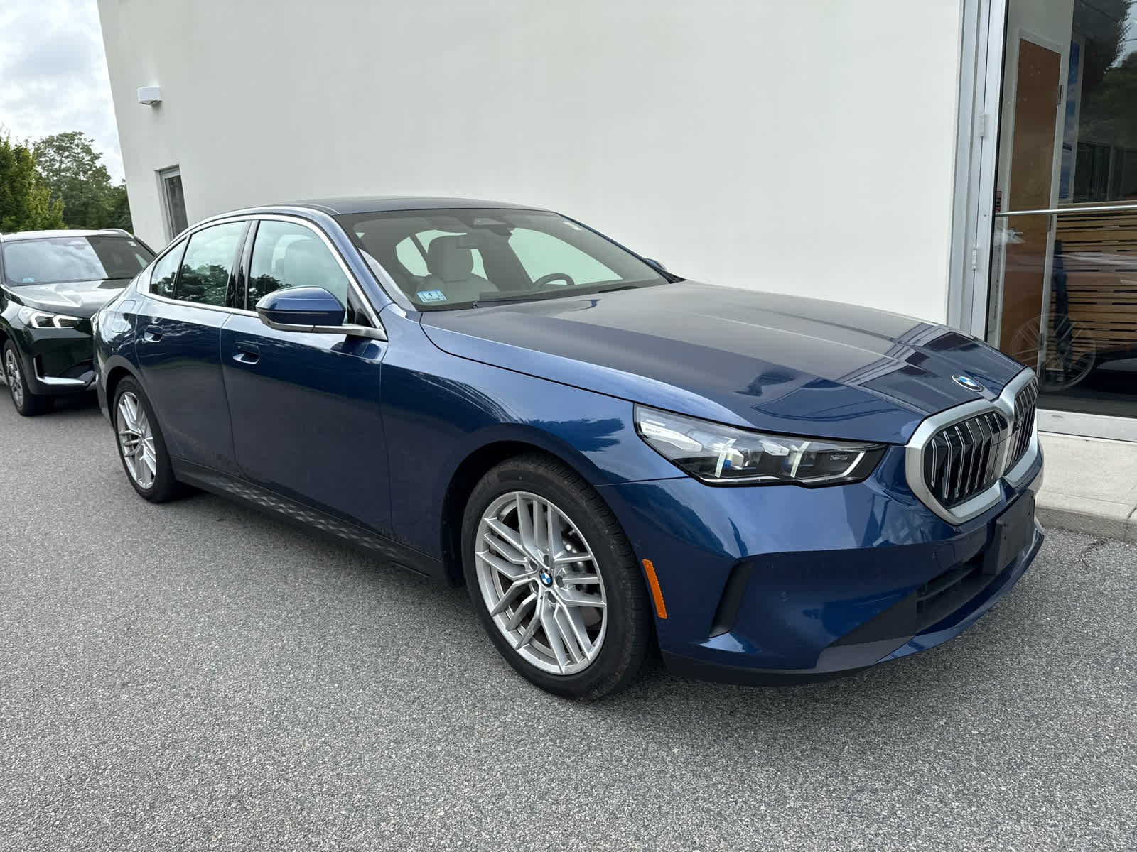 2025 Bmw 530i xDrive photo 2