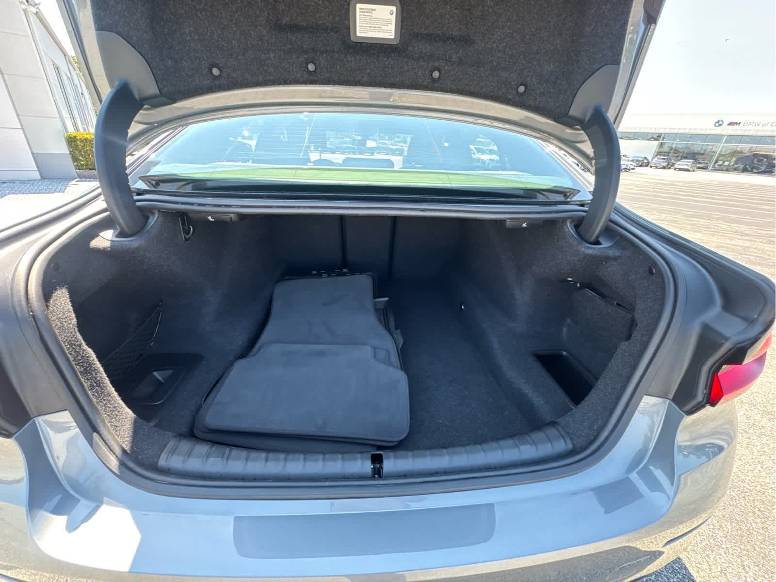 2023 BMW 5 Series 530i - Photo 27