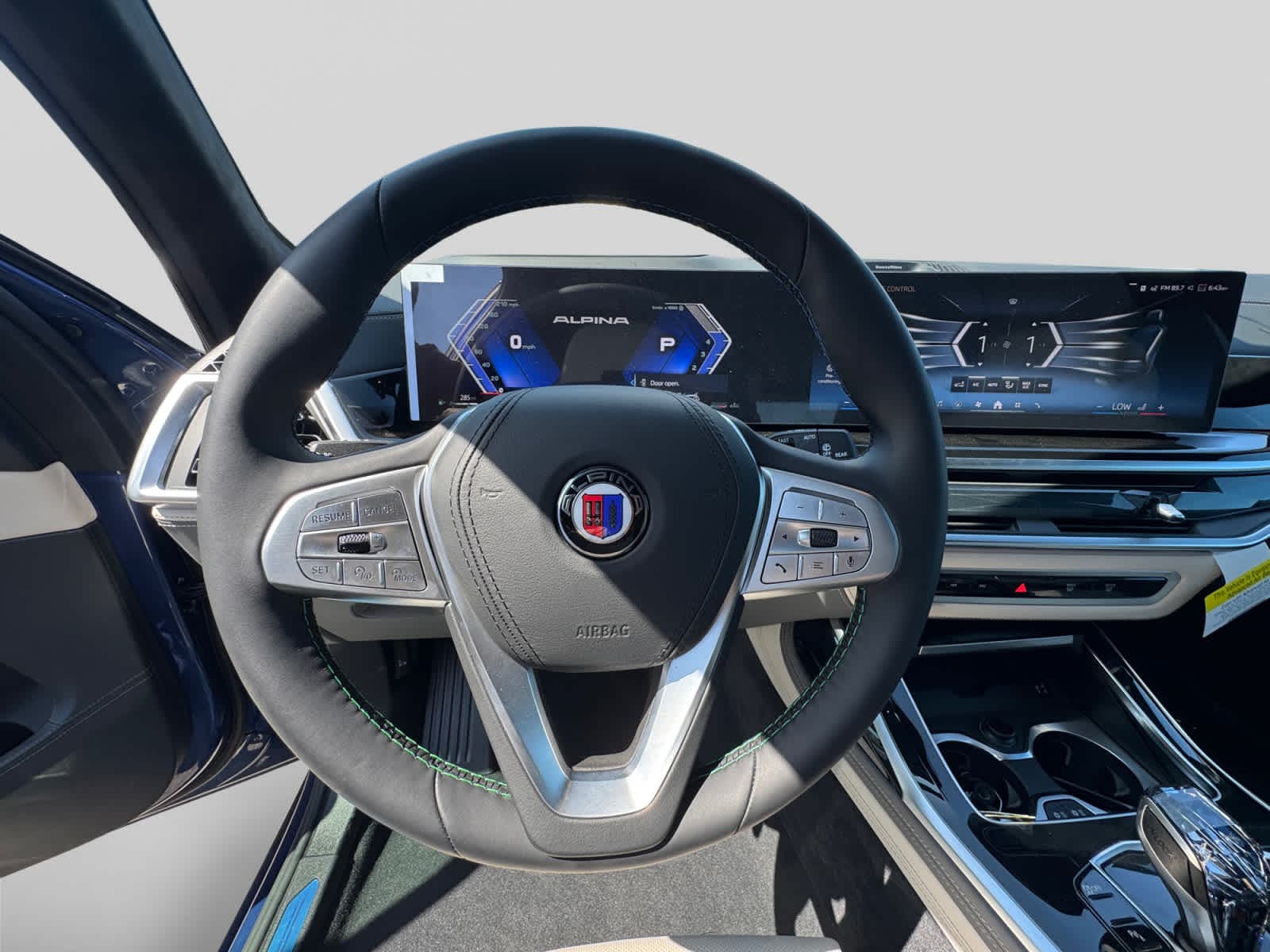 2026 BMW X7 ALPINA XB7 - Photo 11