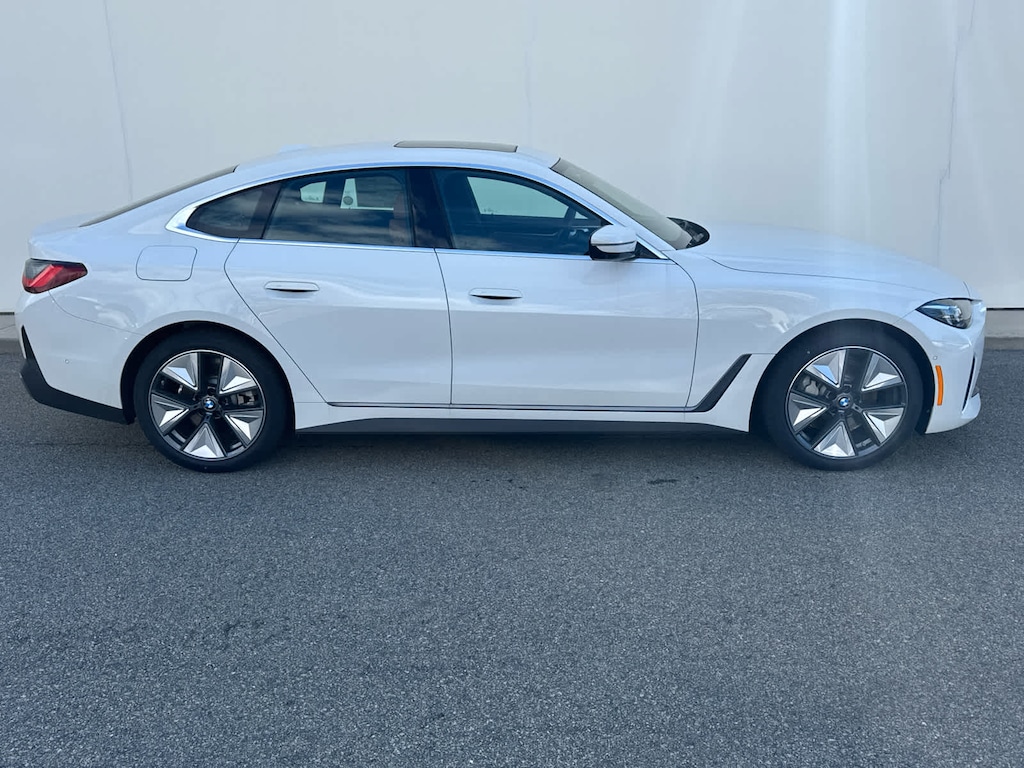 New 2026 BMW i4 xDrive40 xDrive40 Hatchback