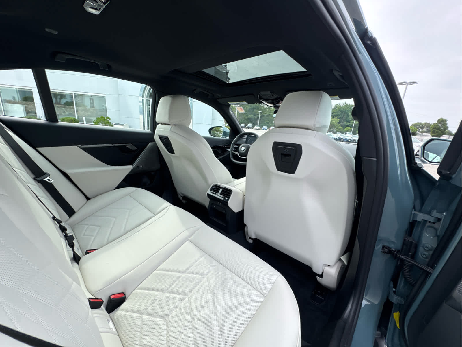 2026 BMW 5 Series 530i - Photo 24