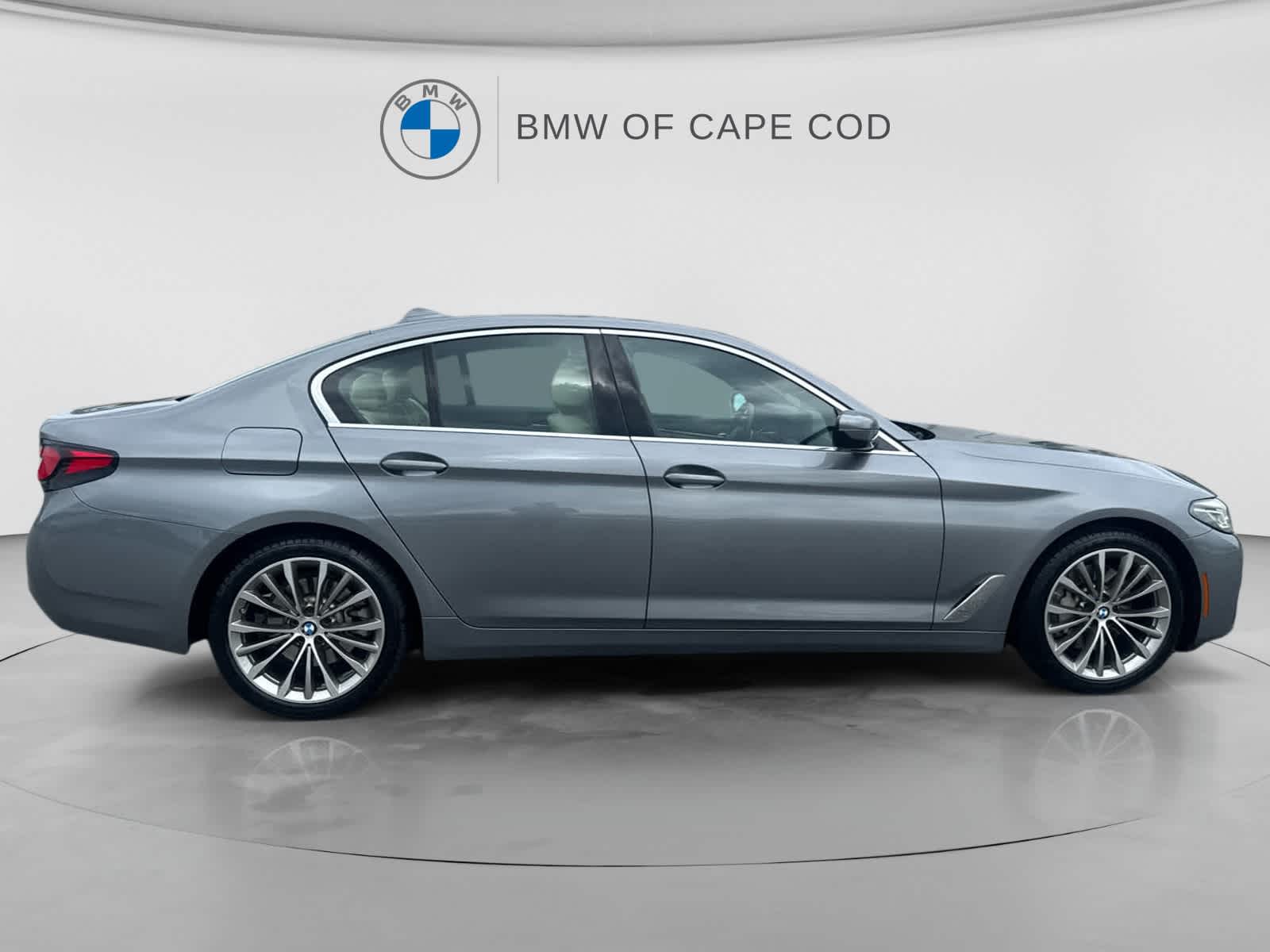 2023 BMW 5 Series 530i - Photo 10