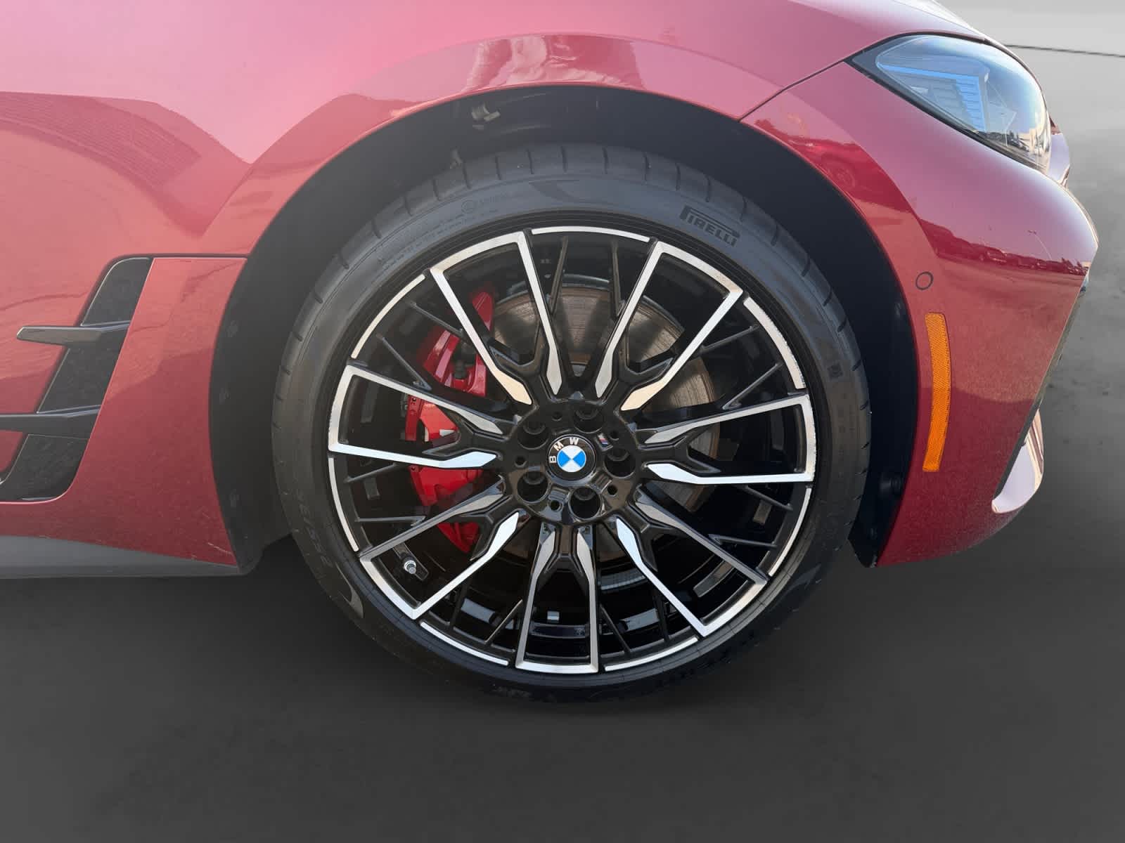 2025 BMW i4 M50 - Photo 9