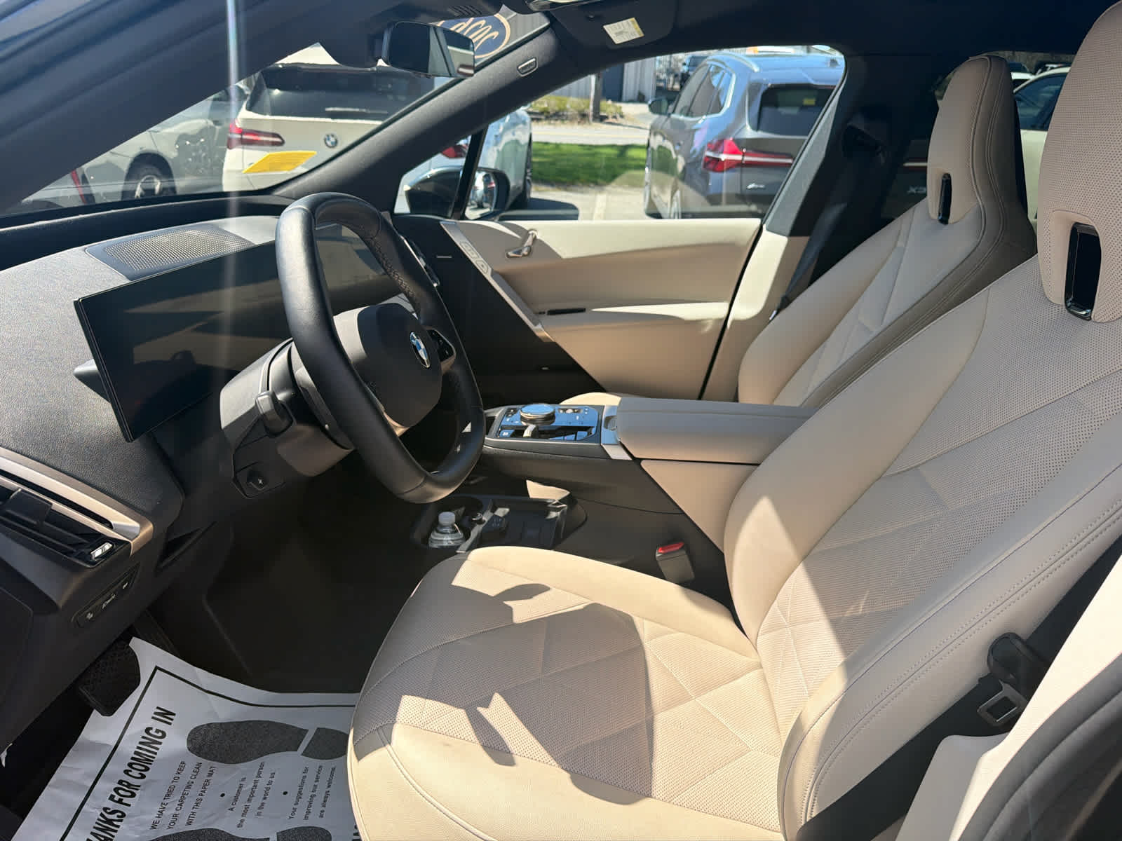 2026 BMW iX 45 - Photo 19