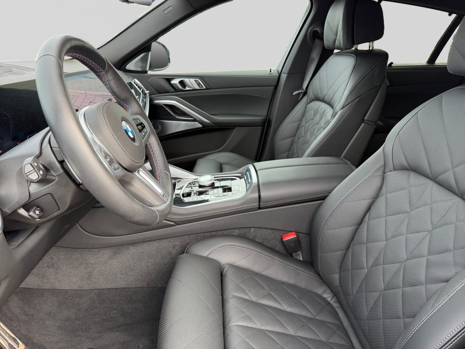 2026 BMW X6 M60i - Photo 17