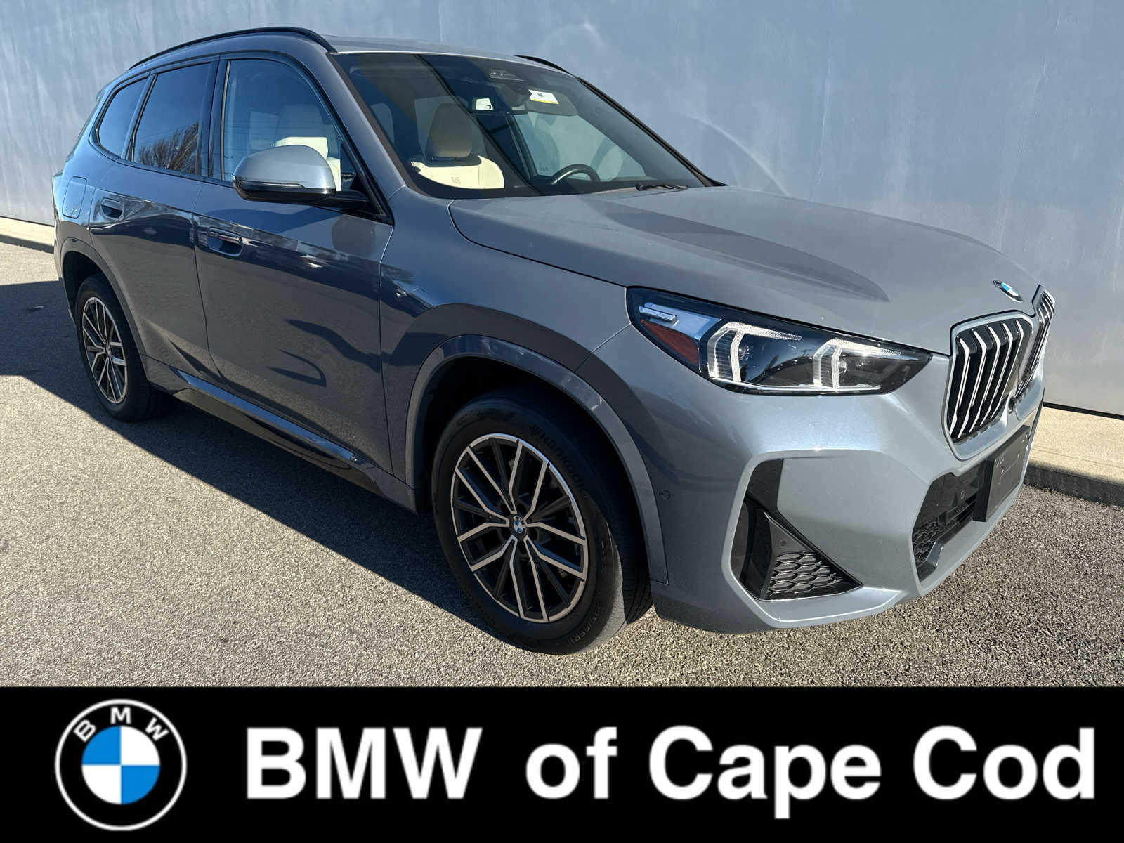 2024 BMW X1 28i's photo