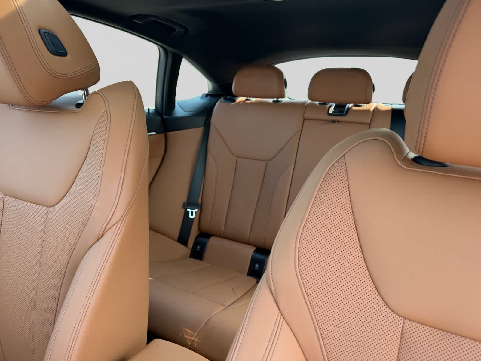2025 BMW i4 M50 - Photo 15