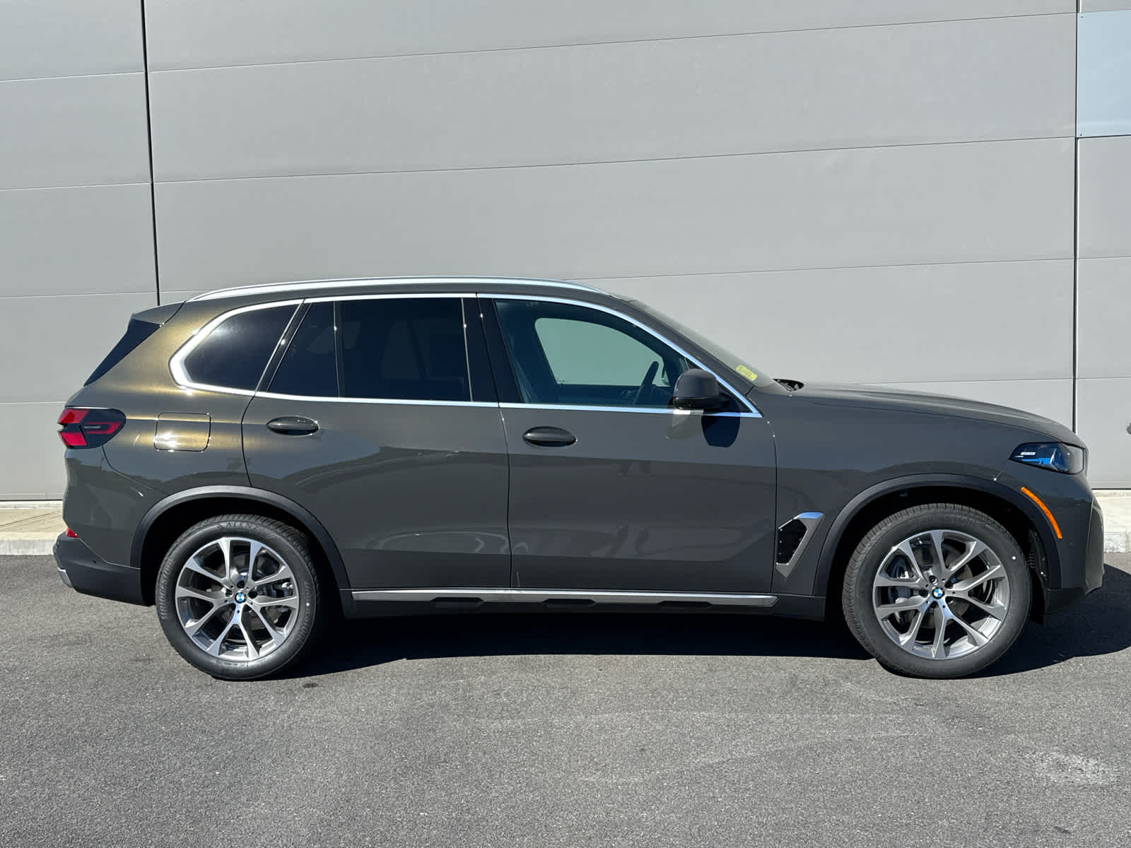 2026 Bmw X5 xDrive40i photo 3