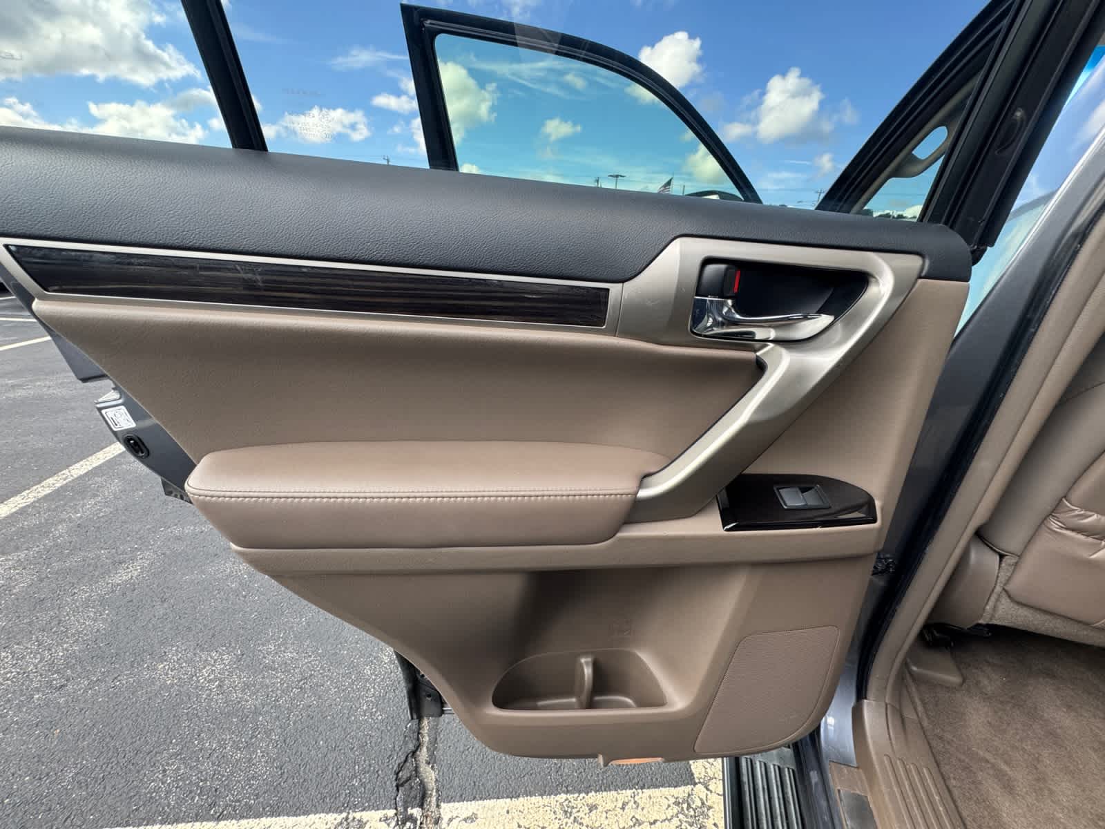 2017 Lexus GX Base - Photo 19