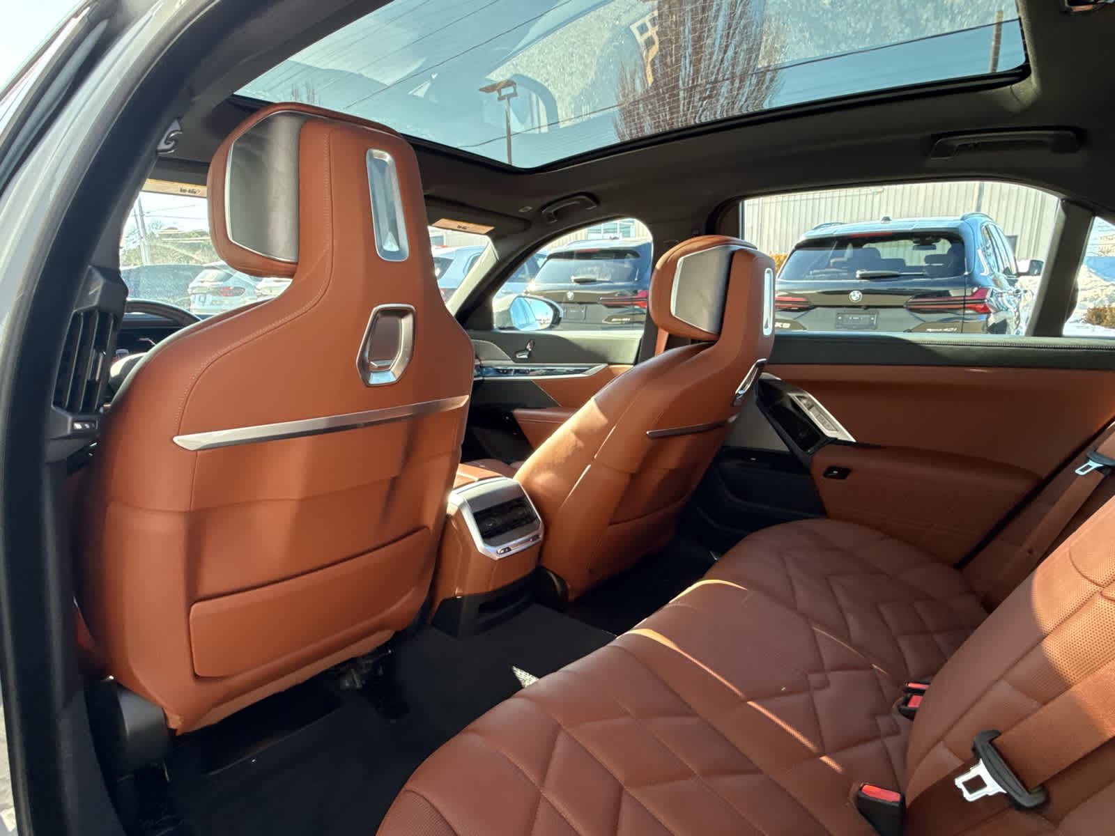 2025 BMW 7 Series 760i - Photo 16