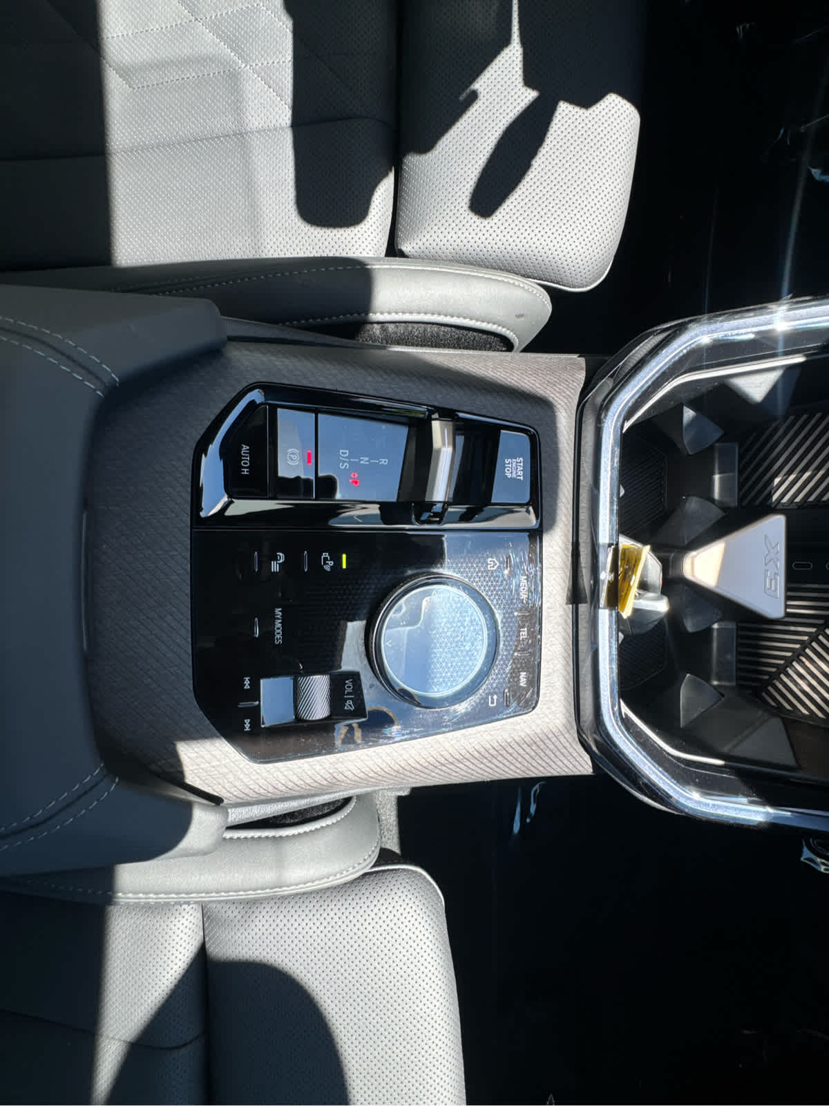 2025 BMW X3 30 - Photo 24
