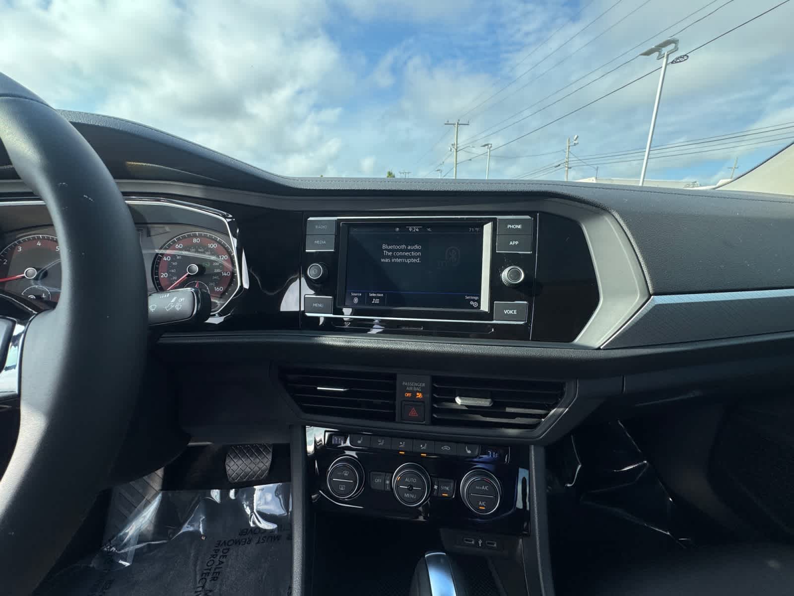 2020 Volkswagen Jetta SE - Photo 13