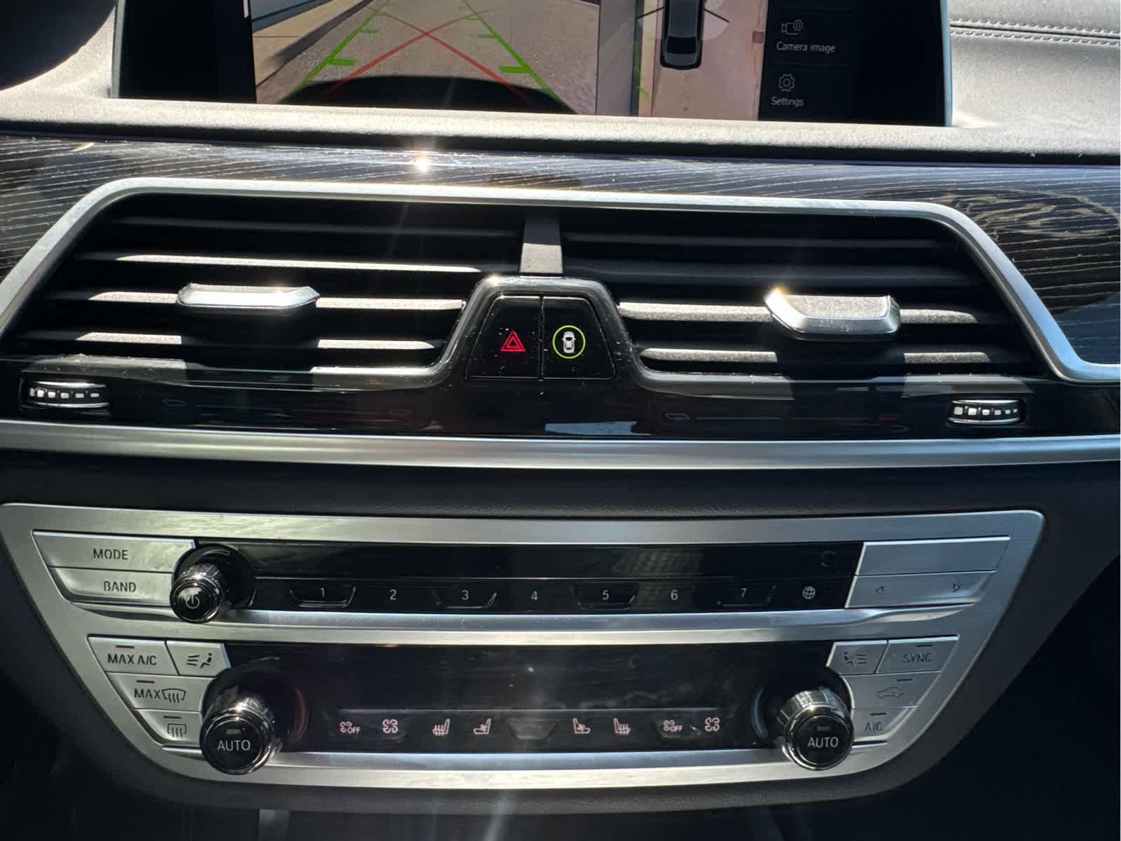 2022 BMW 7 Series 750i - Photo 24