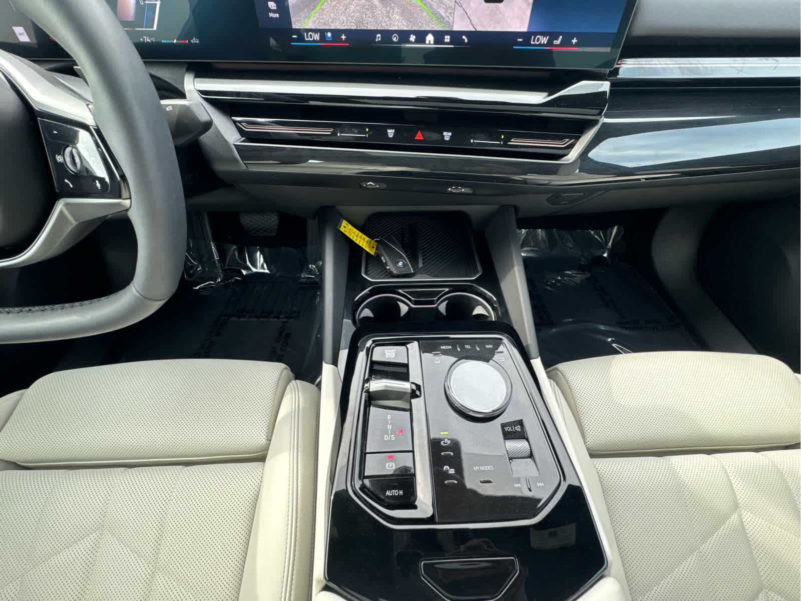 2026 BMW 5 Series 530i - Photo 18