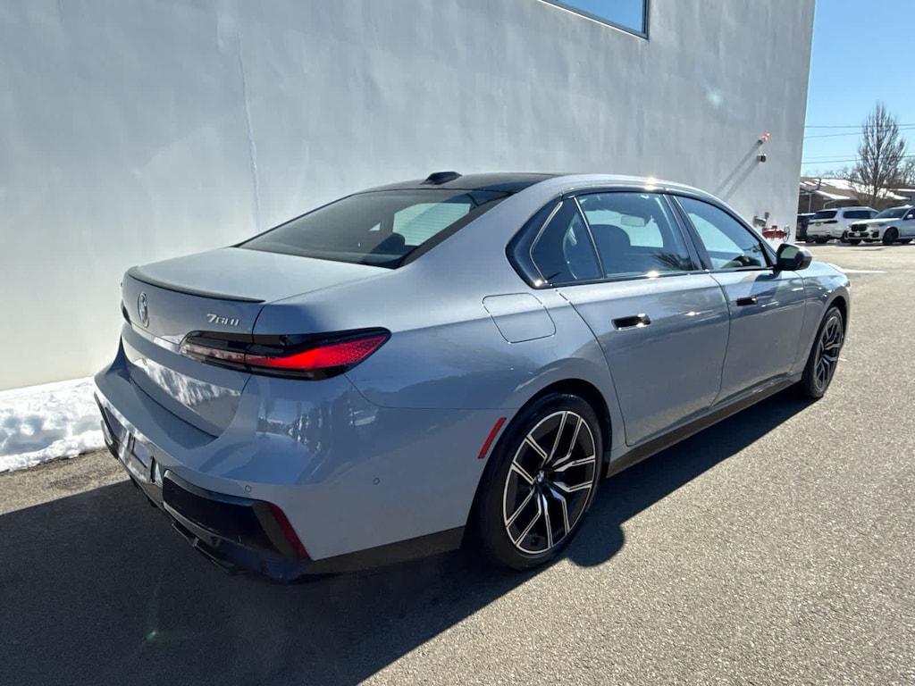 Certified 2025 BMW 760i xDrive Sedan