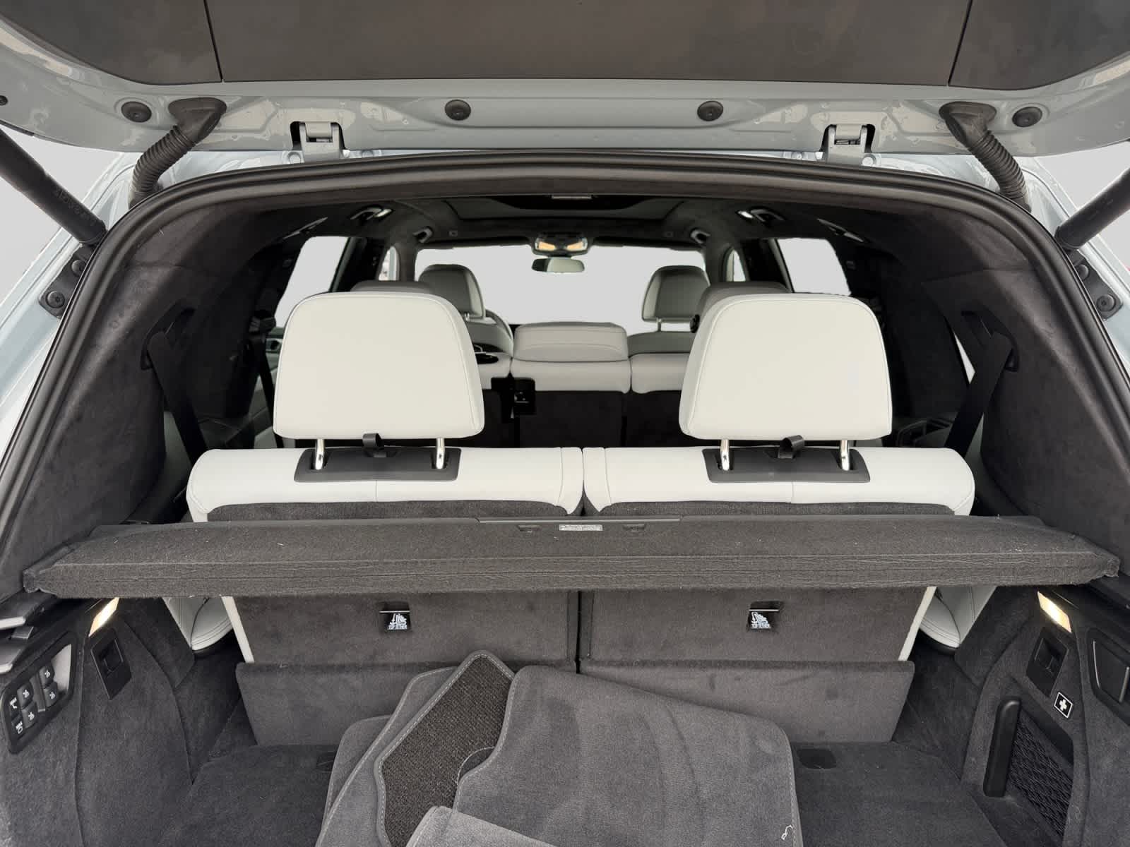 2026 BMW X7 40i - Photo 18