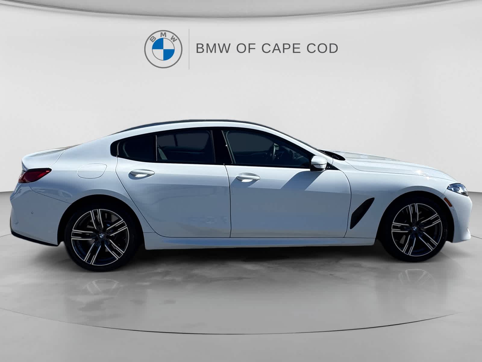 2026 BMW 8 Series 840i - Photo 8