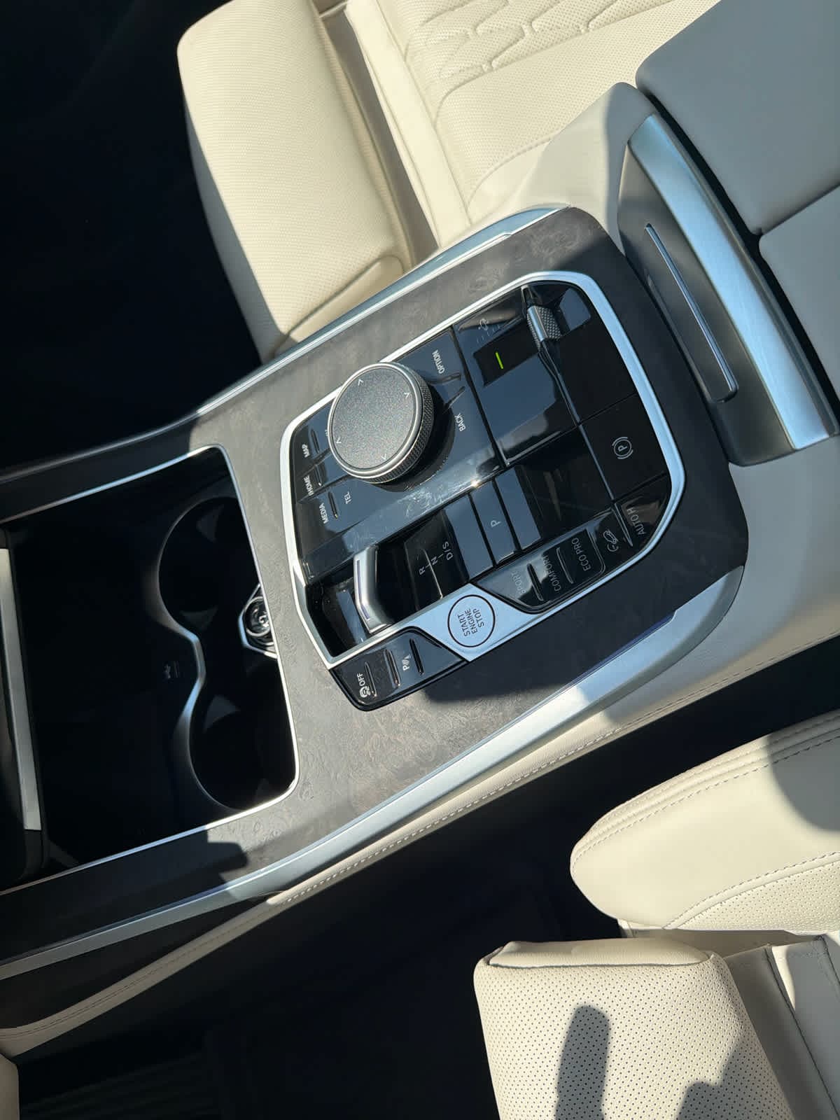 2026 BMW X7 40i - Photo 18