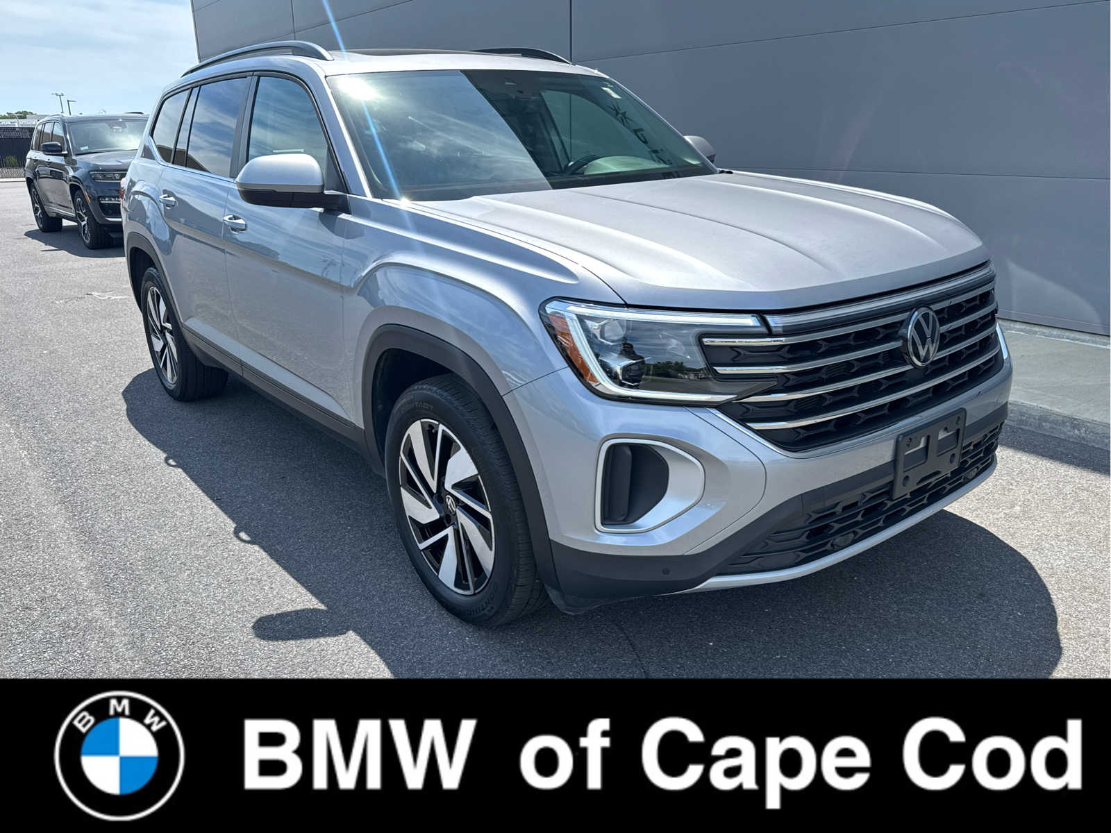 2024 Volkswagen Atlas 2.0T SE w/Tech 4MOTION's photo