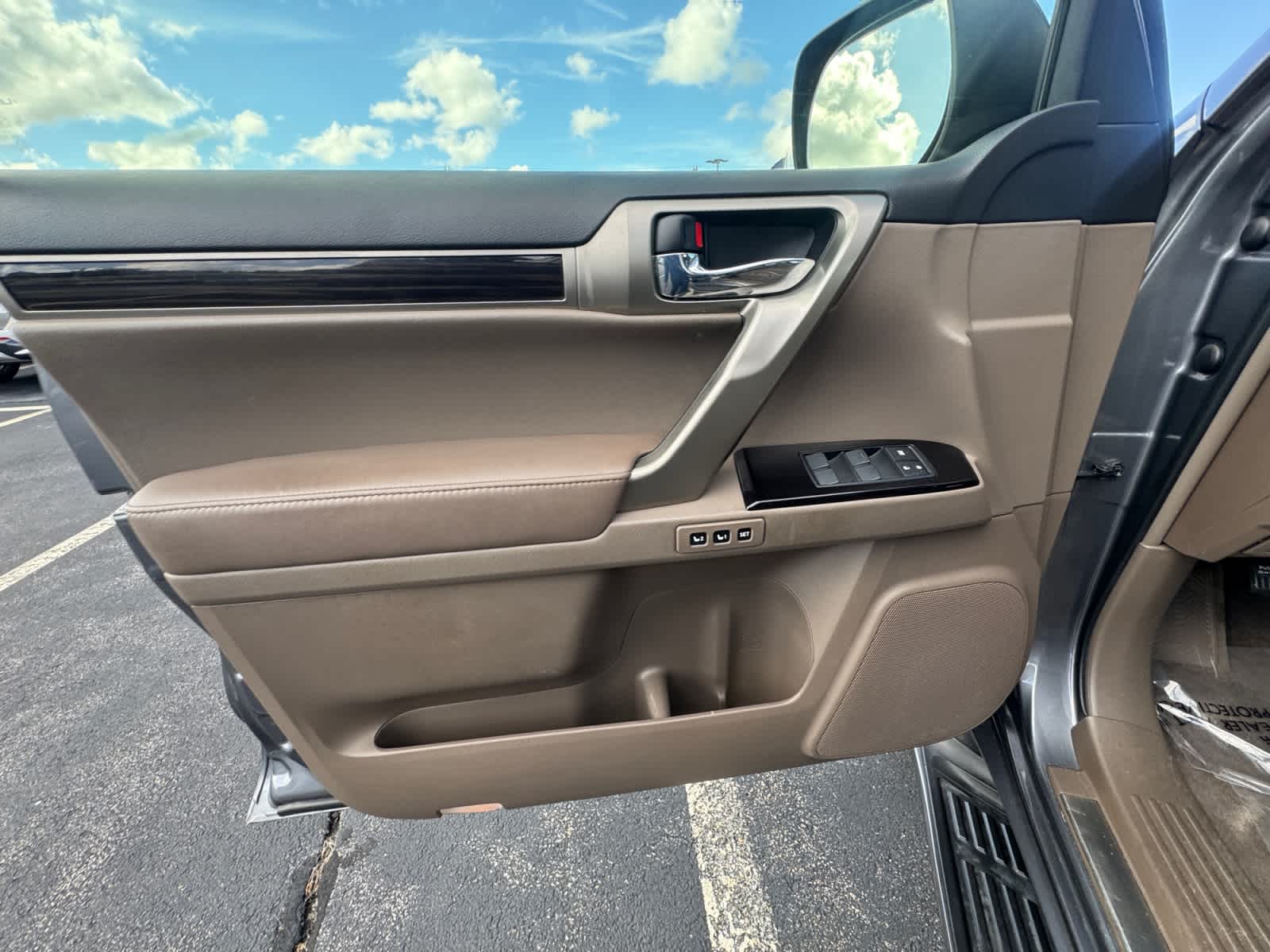 2017 Lexus GX Base - Photo 22