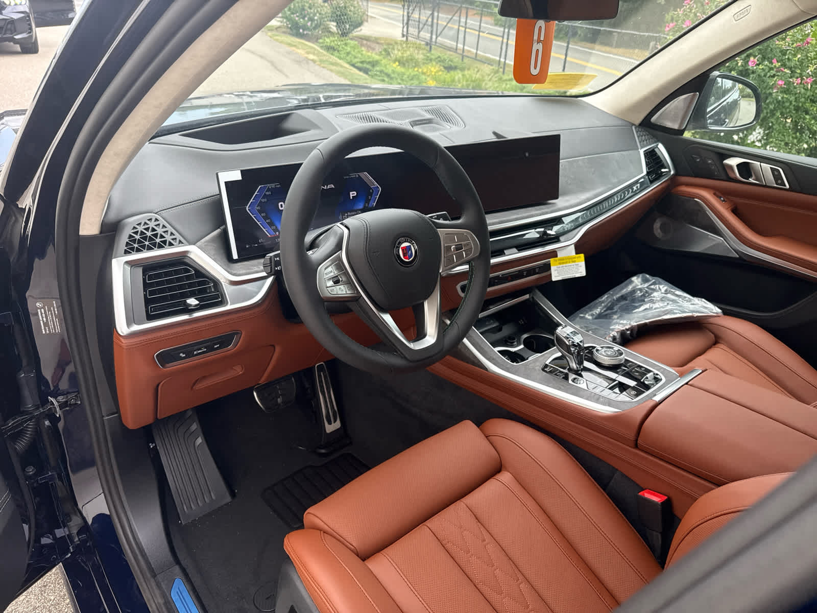 2026 BMW X7 ALPINA XB7 - Photo 26