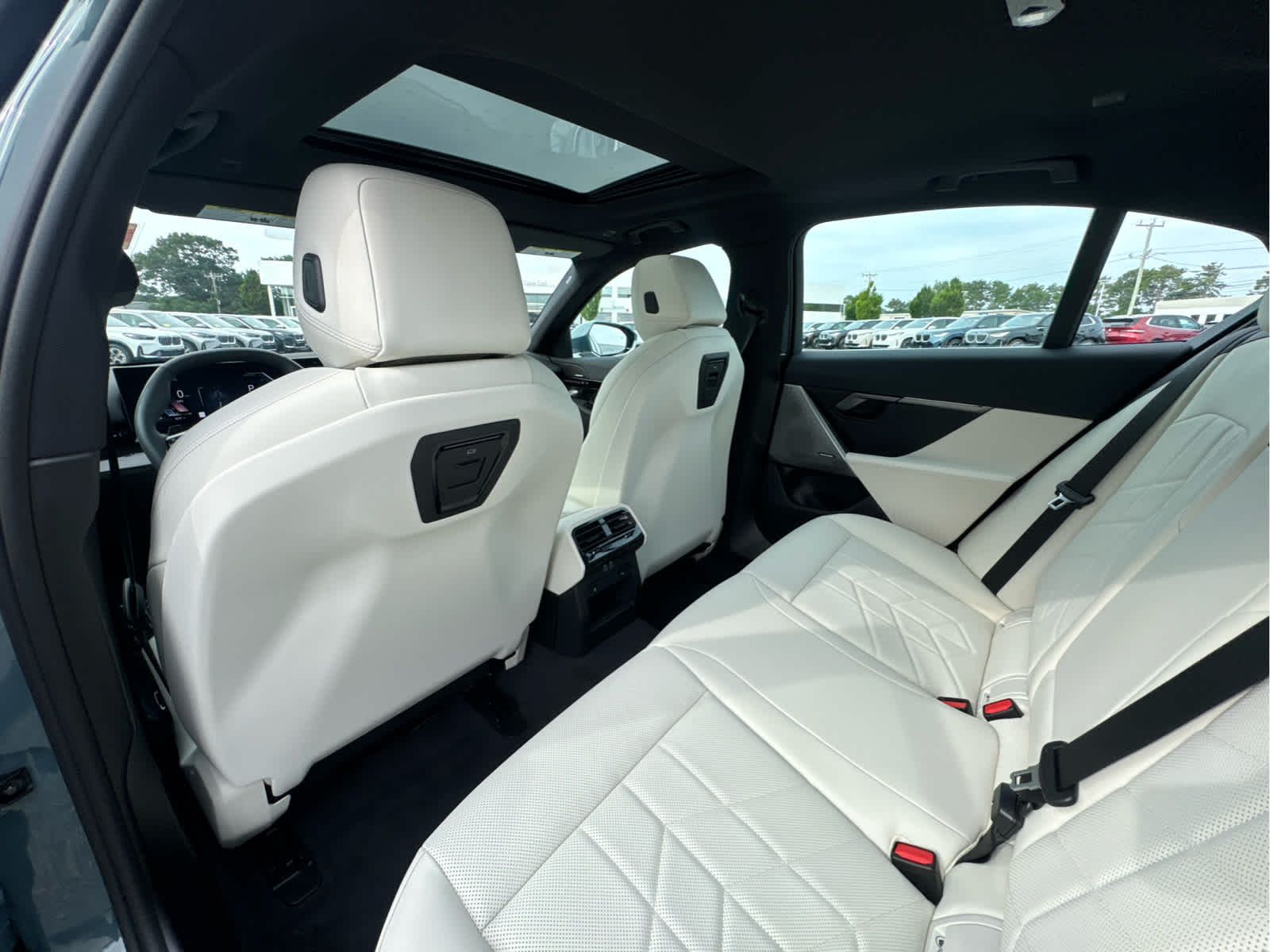 2026 BMW 5 Series 530i - Photo 21