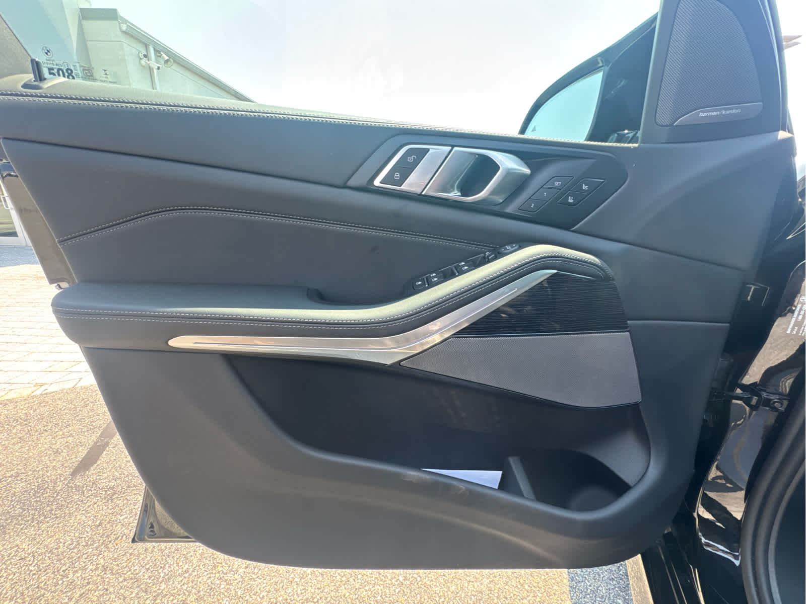 2026 BMW X5 M60i - Photo 13