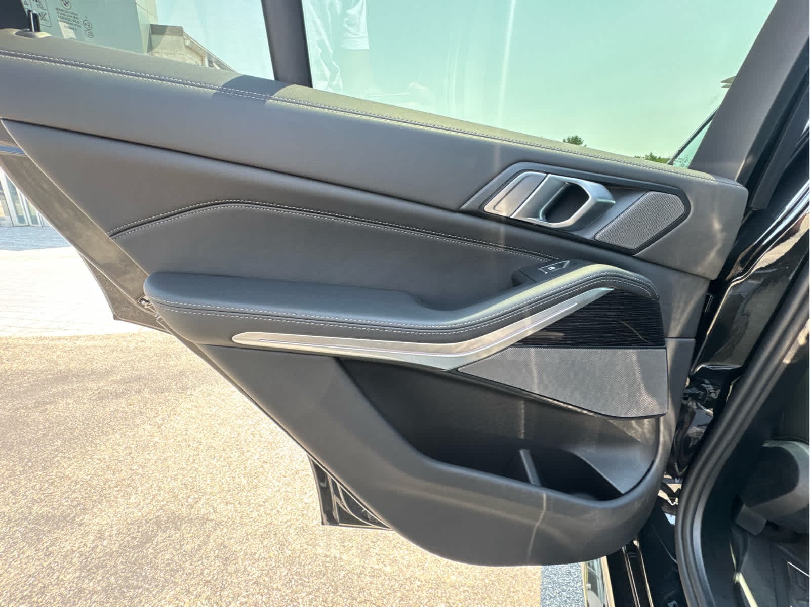 2026 BMW X5 M60i - Photo 22