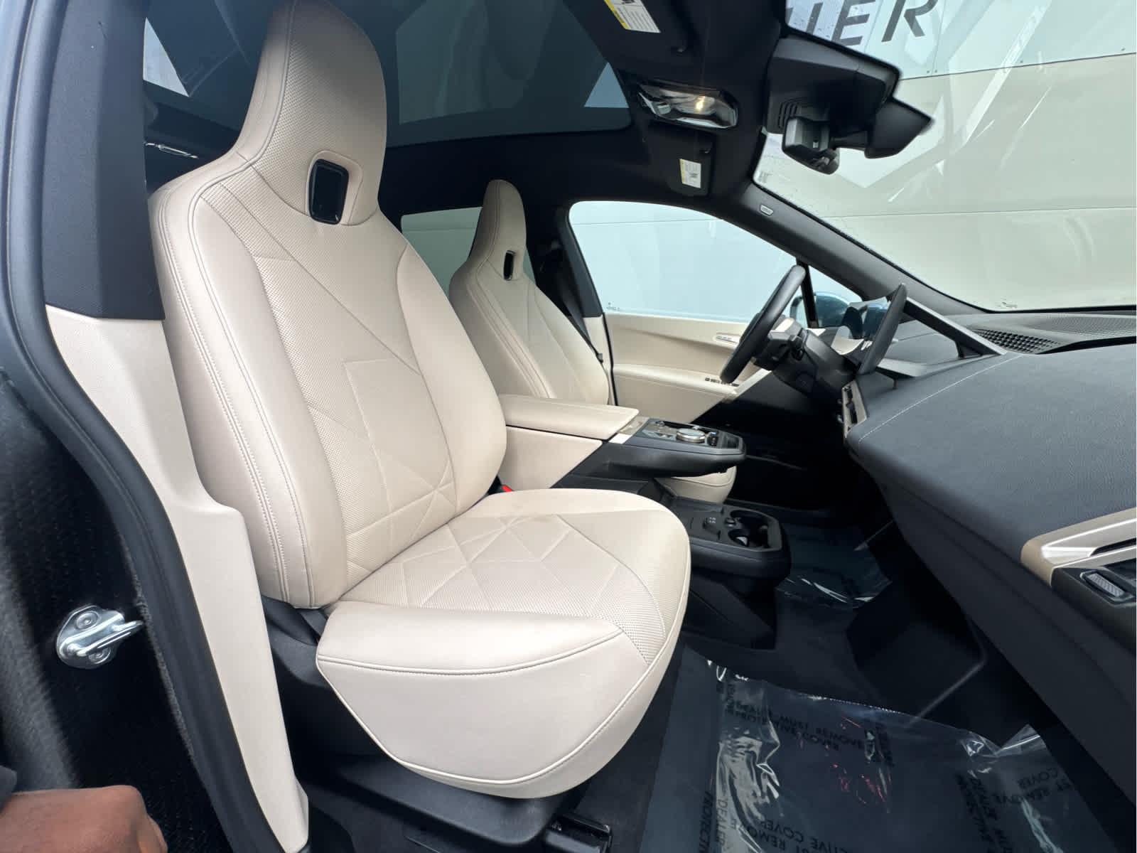 2024 BMW iX Base - Photo 25