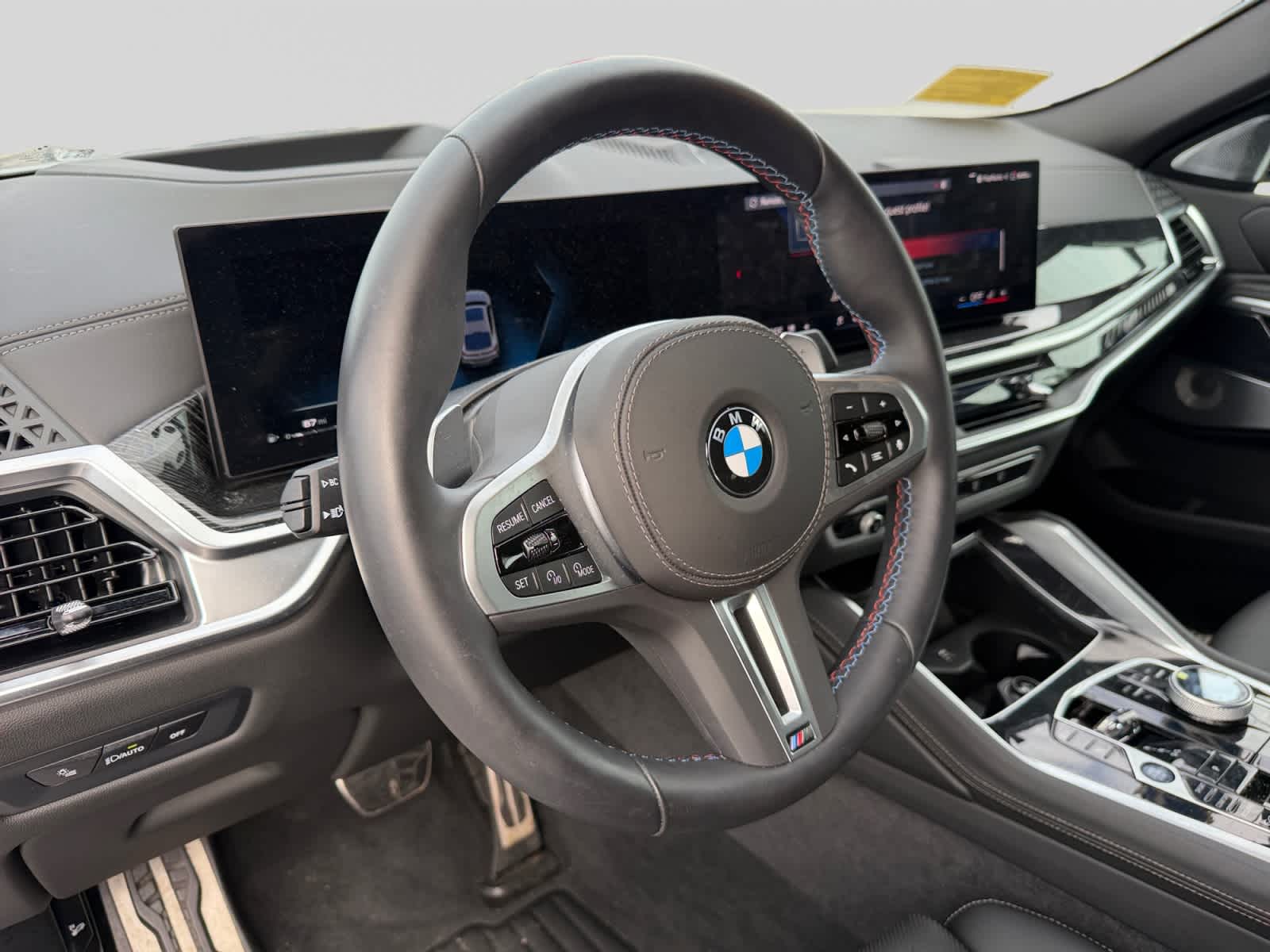 2026 BMW X6 M60i - Photo 11
