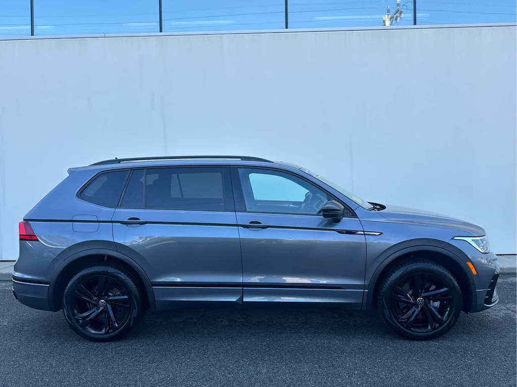 Used 2024 Volkswagen Tiguan 2.0T SE R-Line Black SUV