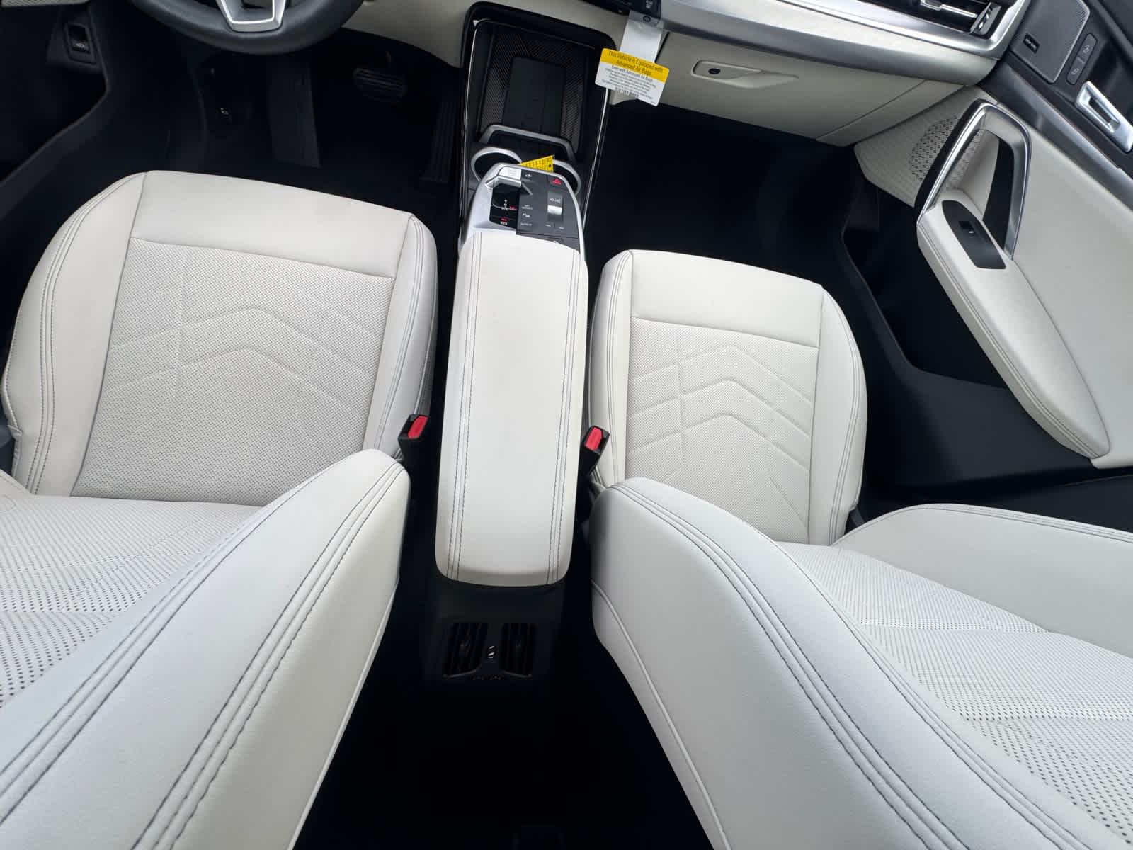 2026 BMW X1 28i - Photo 15