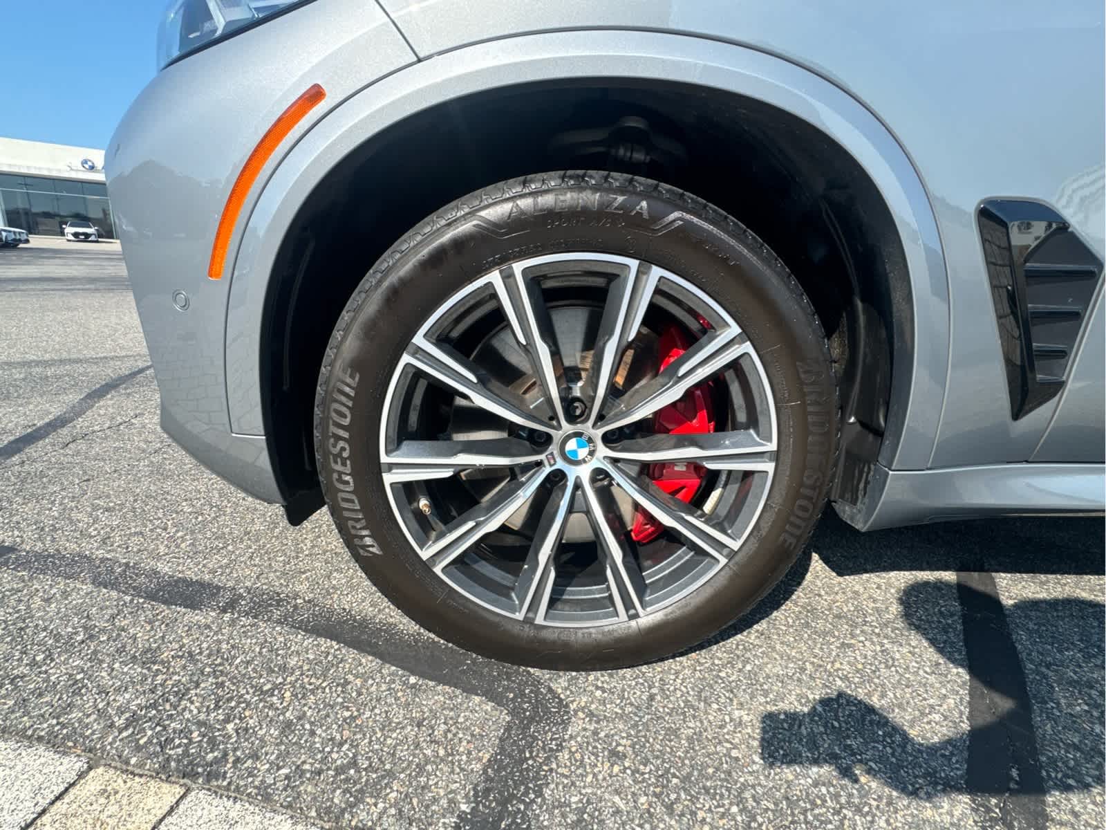 2024 BMW X5 M60i - Photo 9