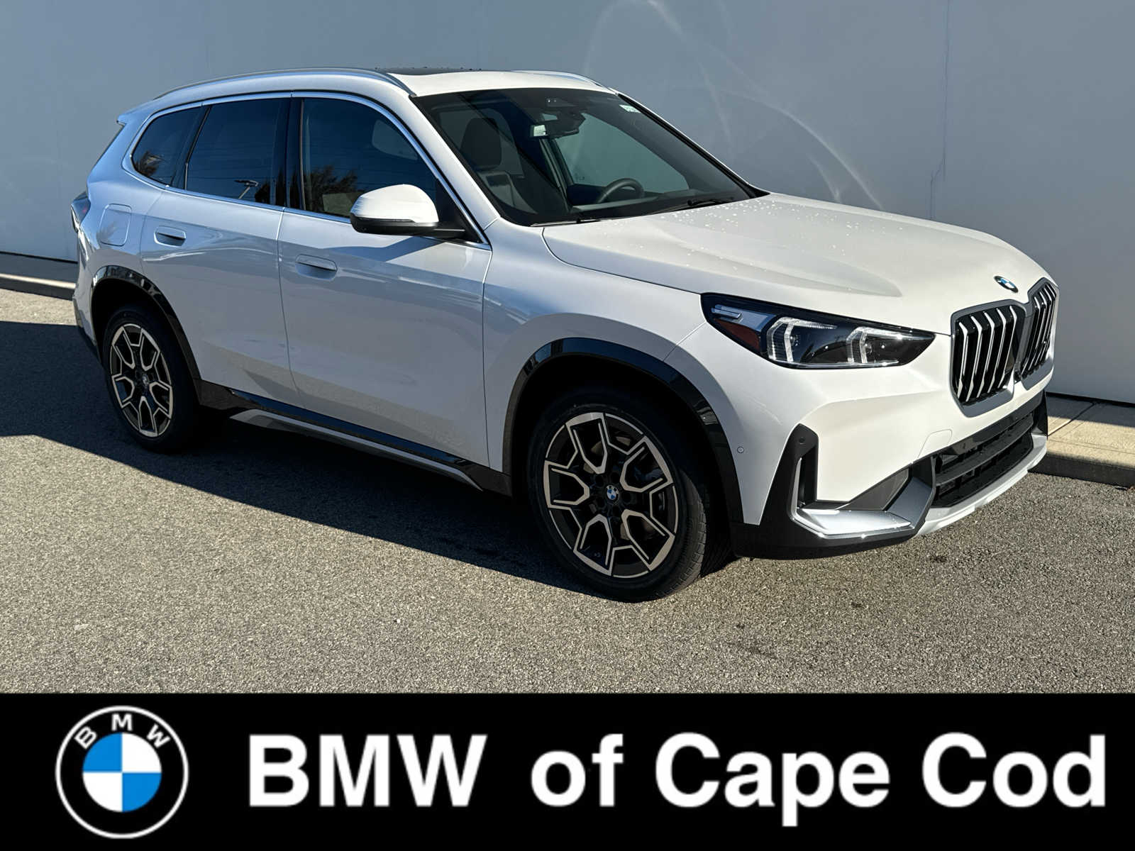 2026 BMW X1 28i's photo