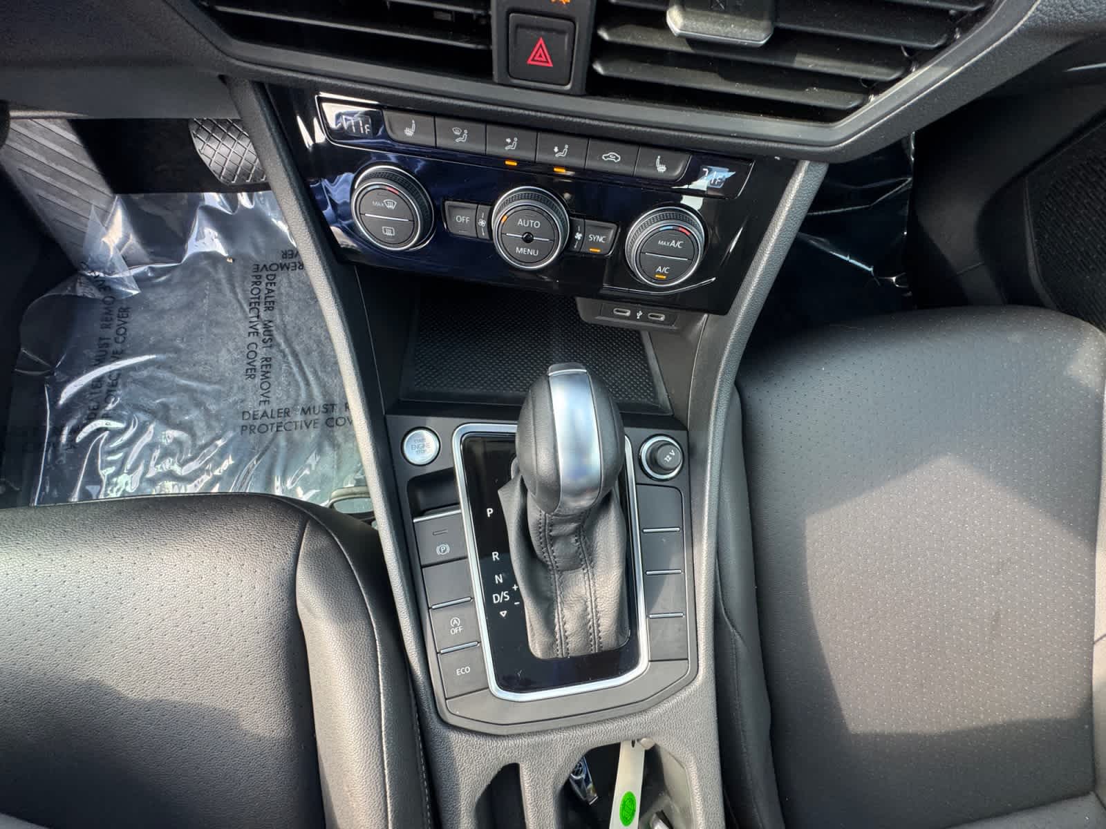 2020 Volkswagen Jetta SE - Photo 24