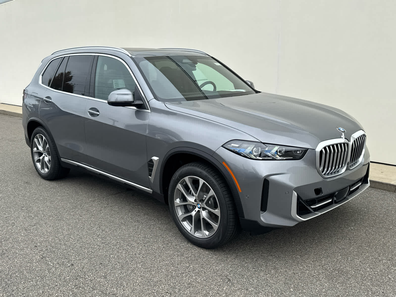 2026 Bmw X5 xDrive40i photo 2