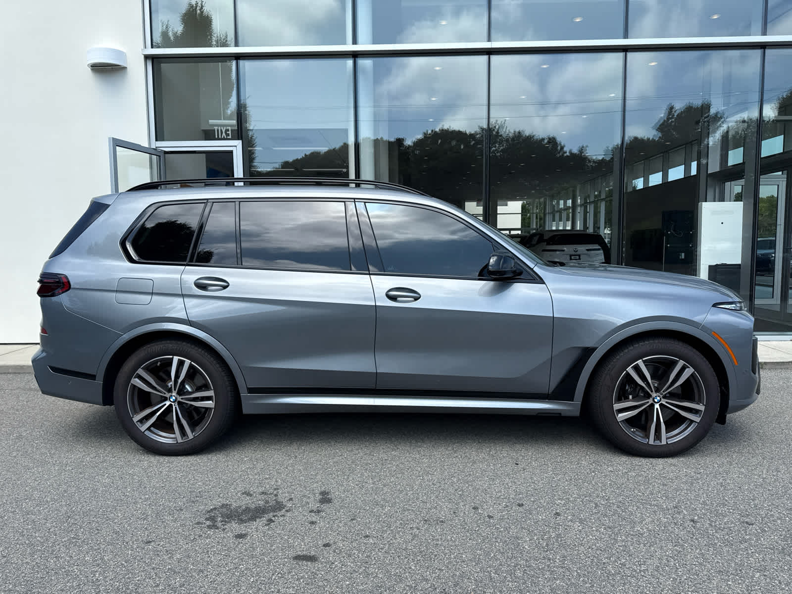 2024 Bmw X7 M60i photo 3