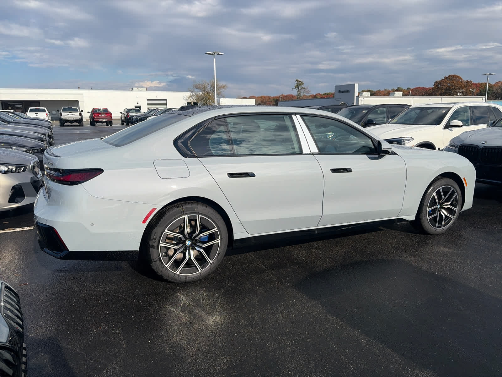 2026 BMW 7 Series 740i - Photo 7