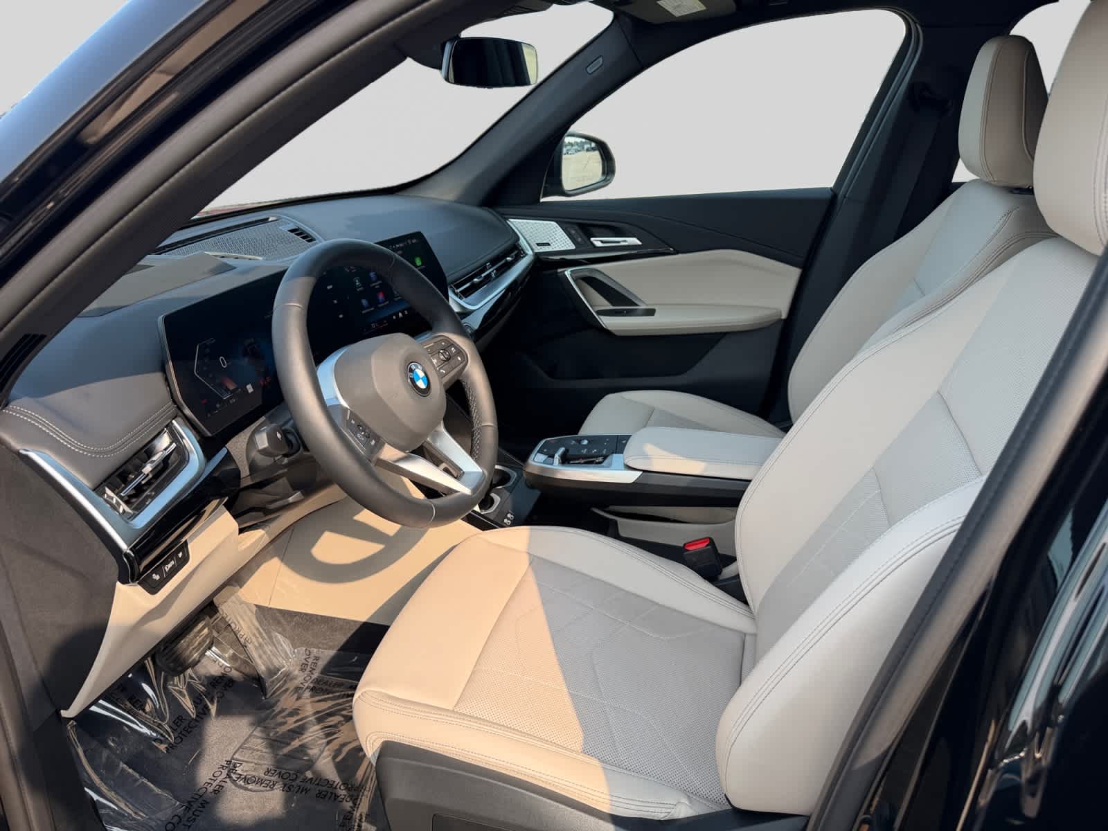 2025 BMW X1 28i - Photo 10