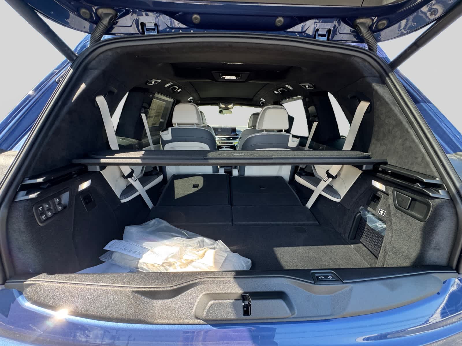 2026 BMW X7 ALPINA XB7 - Photo 21