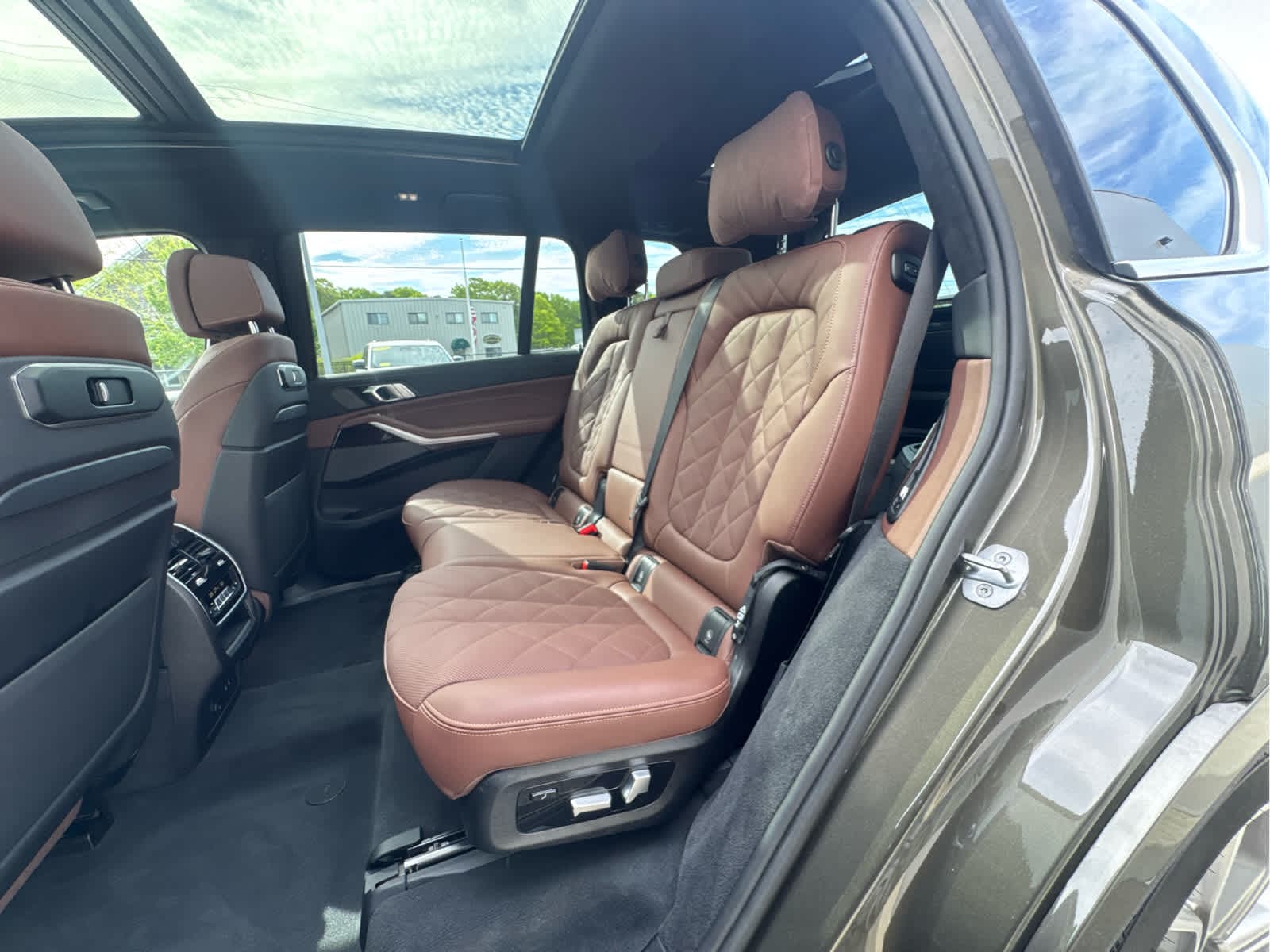 2026 BMW X7 40i - Photo 15