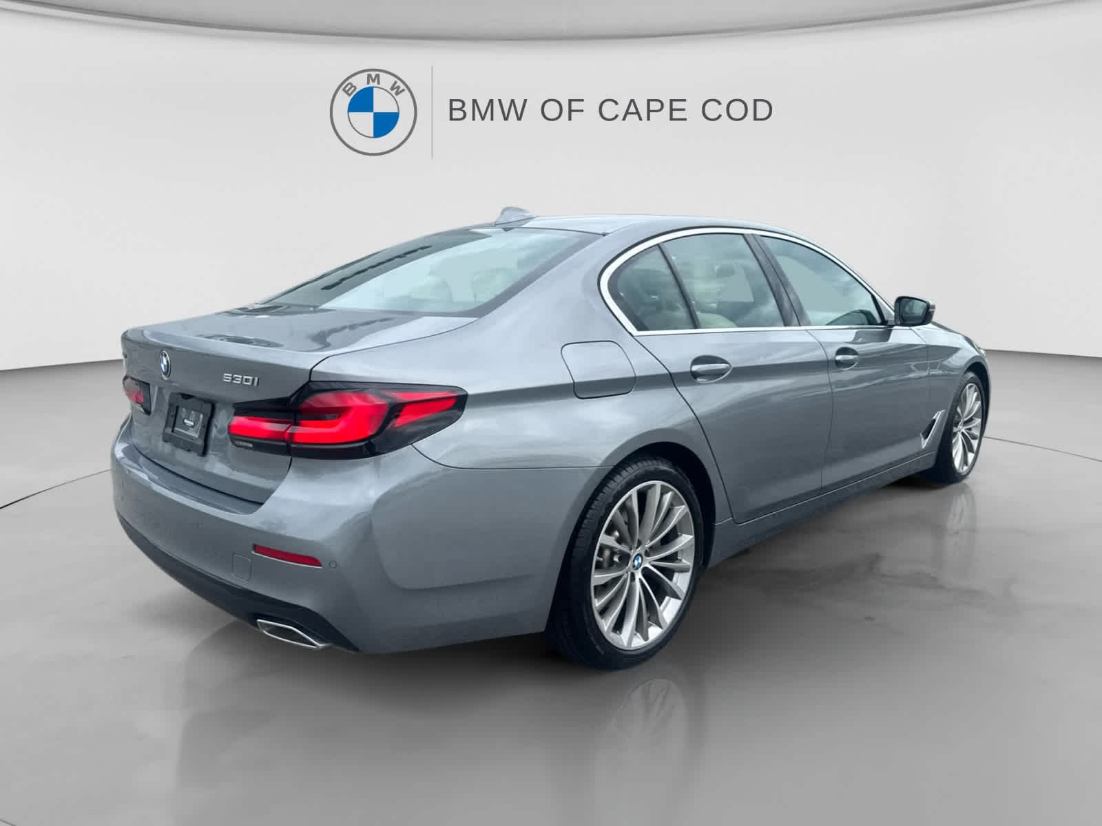 2023 BMW 5 Series 530i - Photo 9