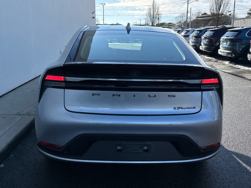Used 2024 Toyota Prius Prime SE Hatchback