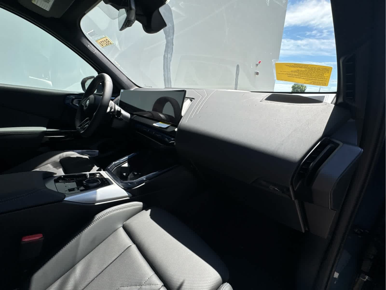 2026 BMW X3 30 - Photo 24