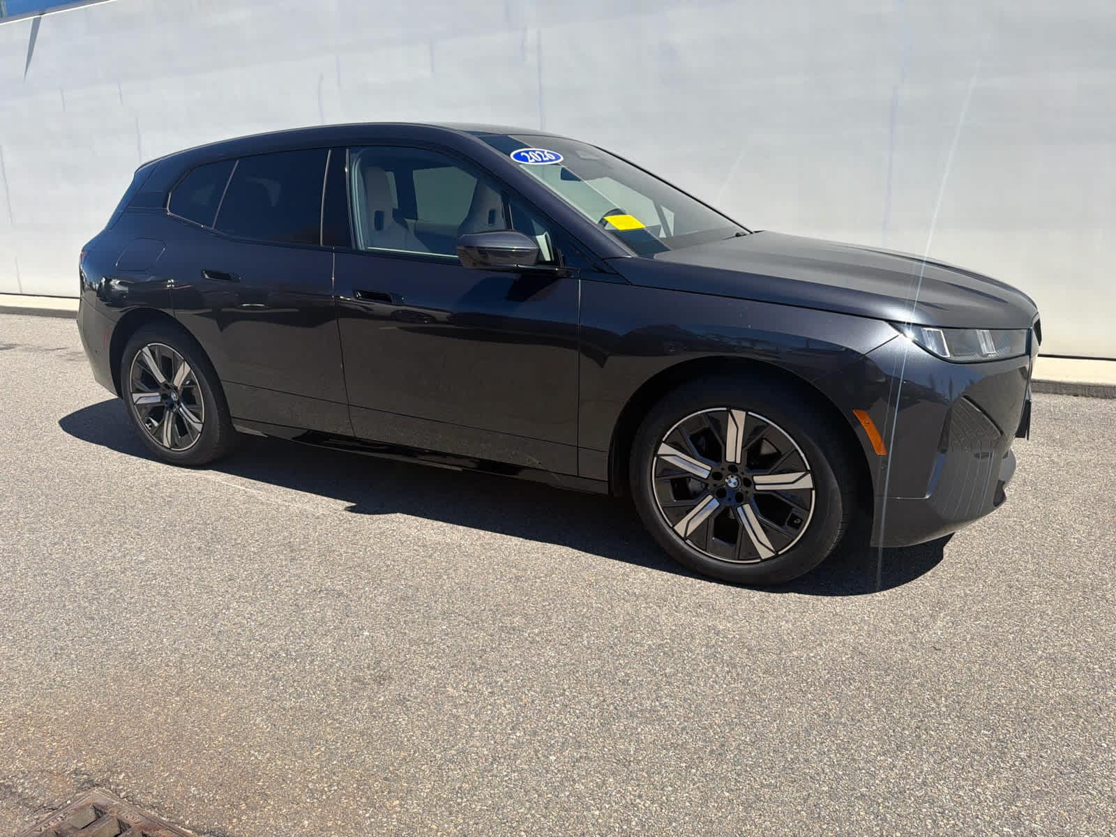 2026 BMW iX 45 - Photo 21