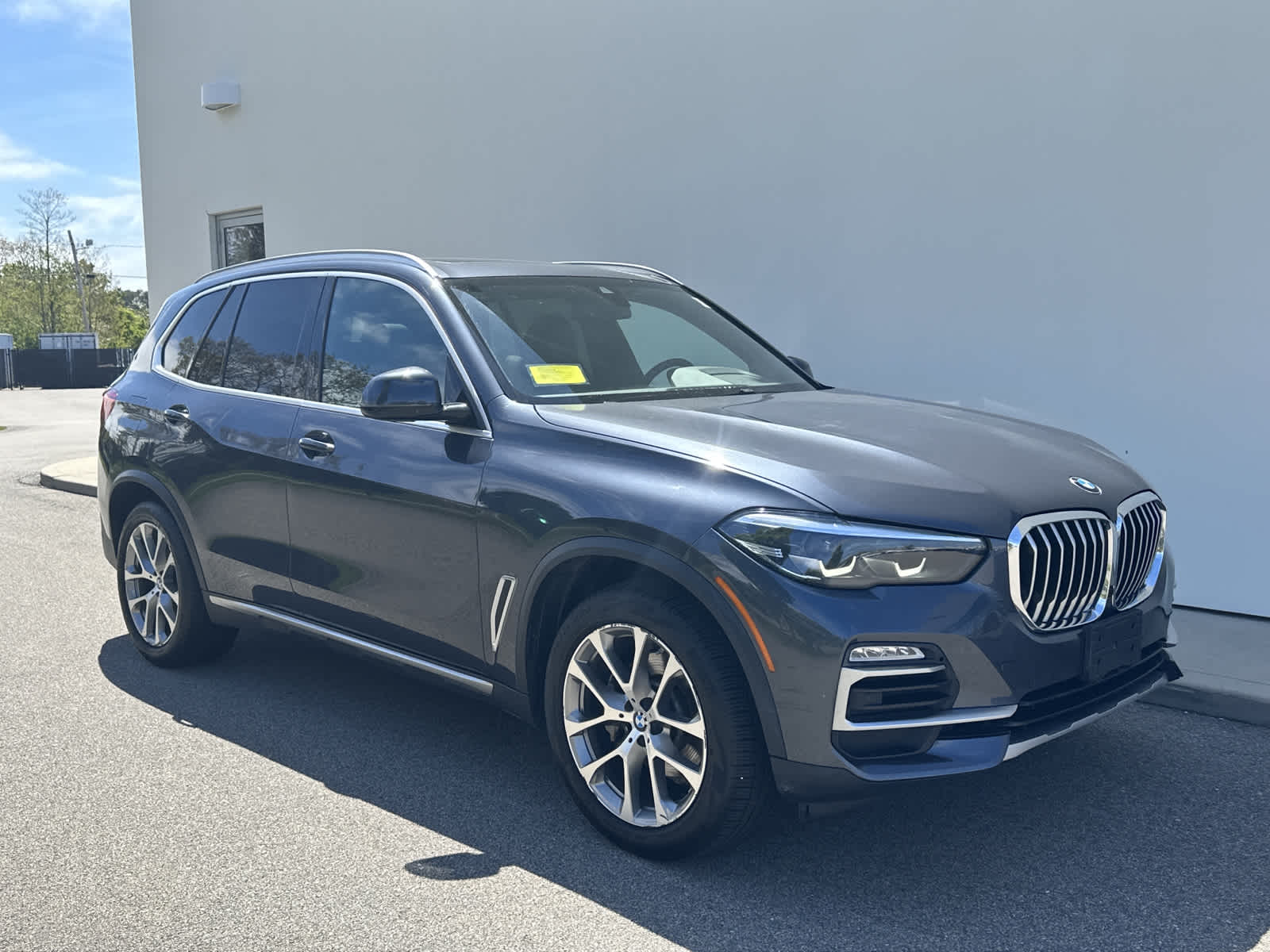 Used 2019 BMW X5 40i with VIN 5UXCR6C56KLK83470 for sale in Hyannis, MA