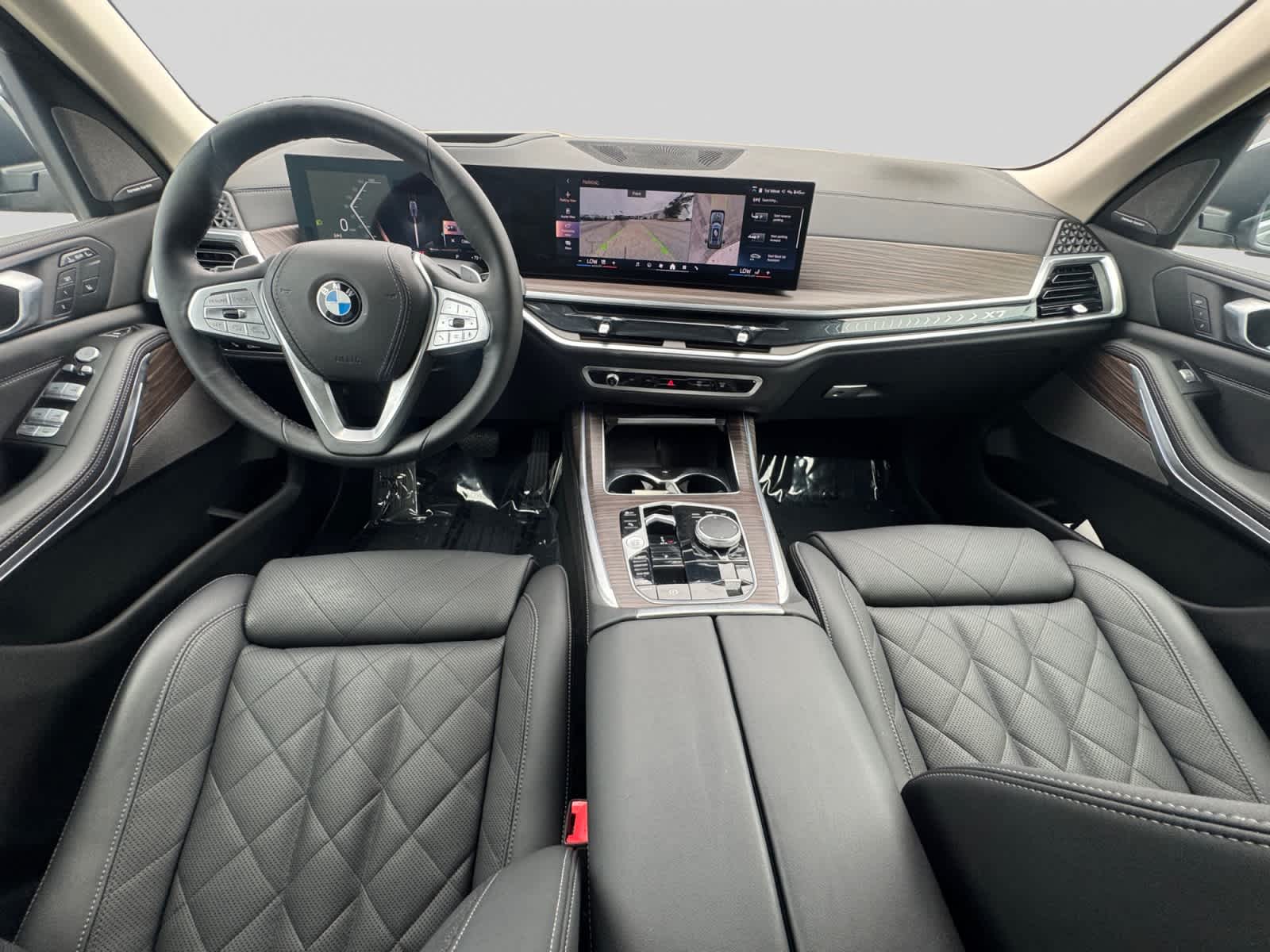 2026 BMW X7 40i - Photo 14