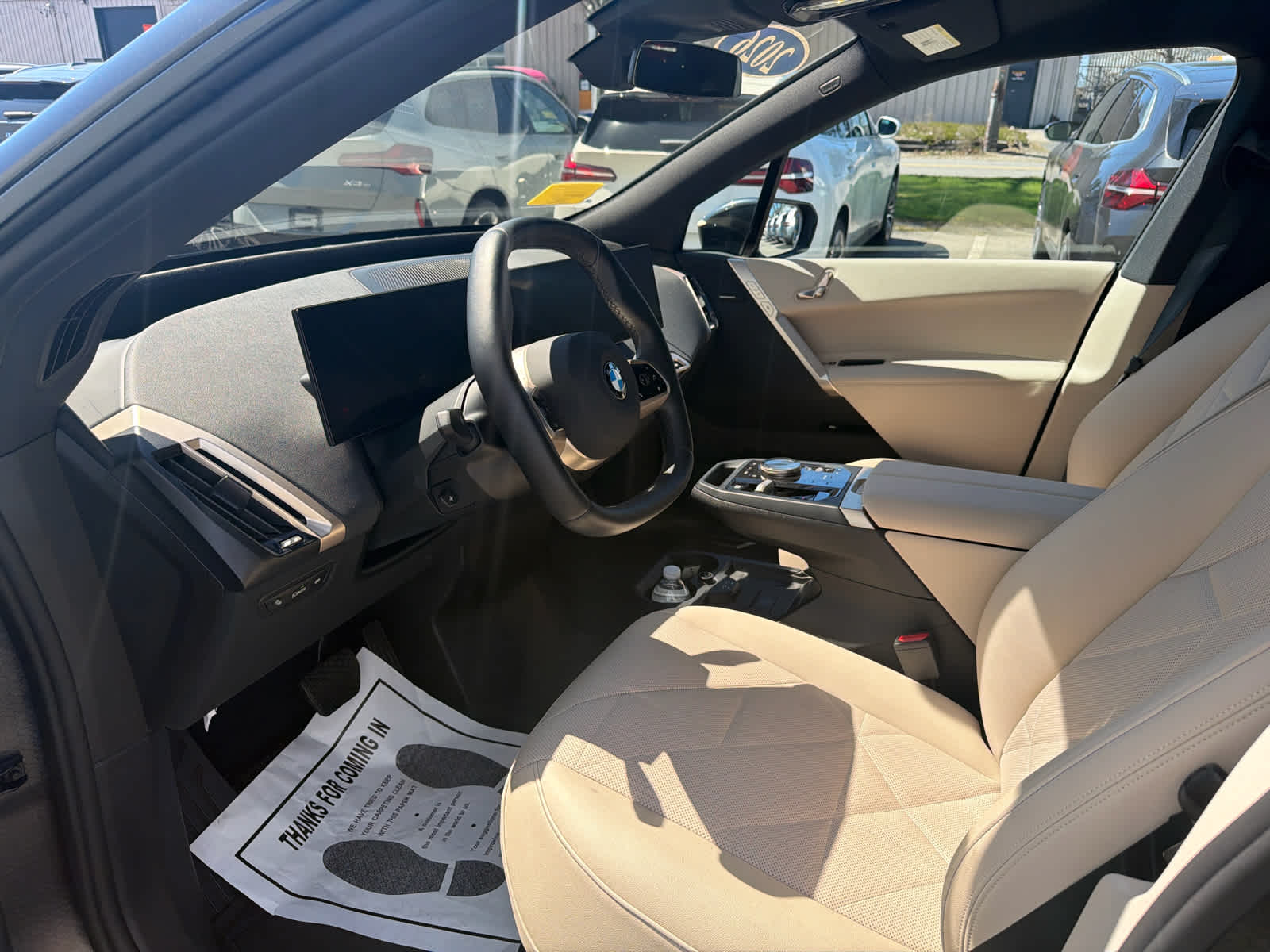 2026 BMW iX 45 - Photo 11