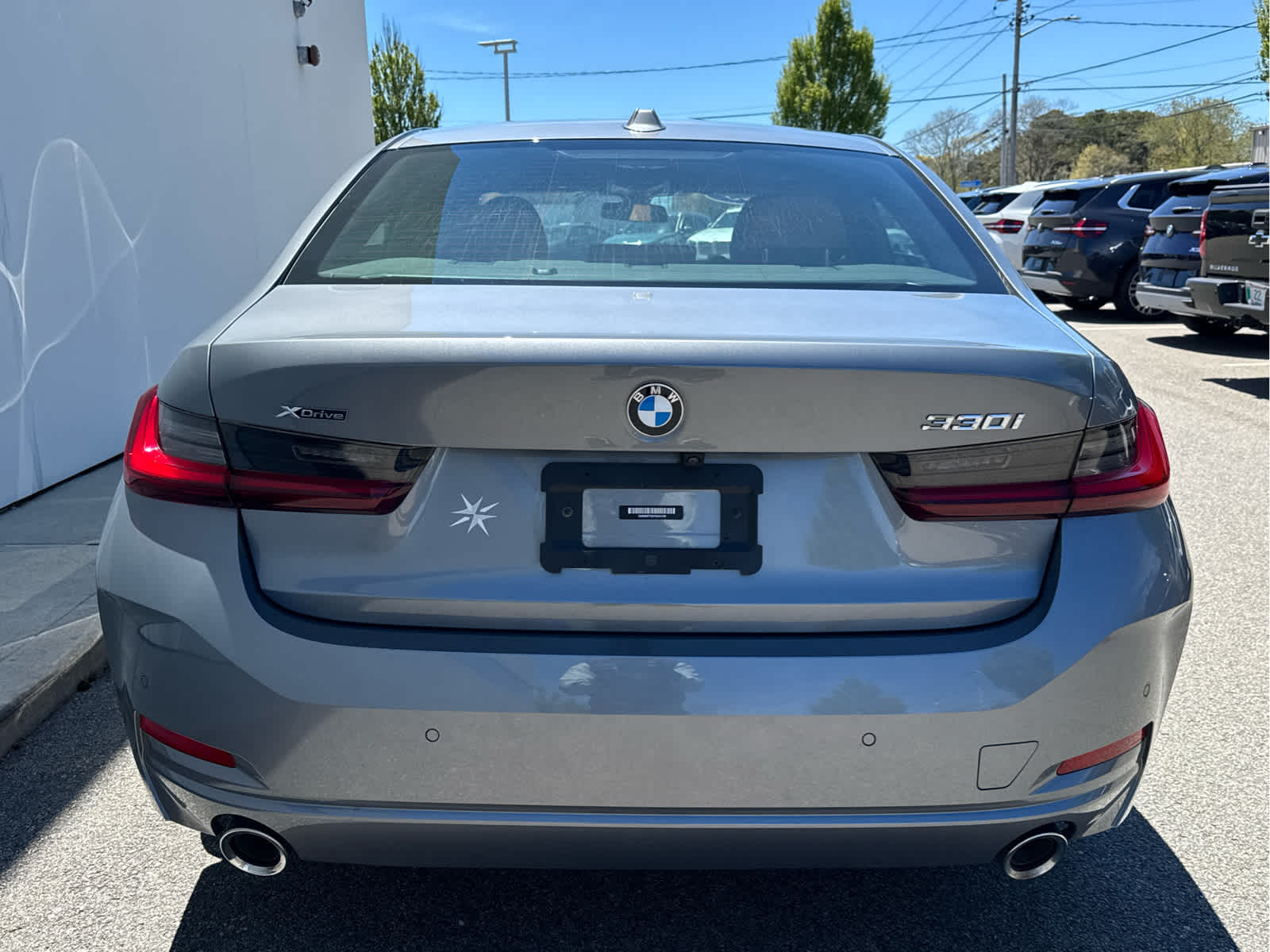 2023 BMW 3 Series 330i - Photo 8