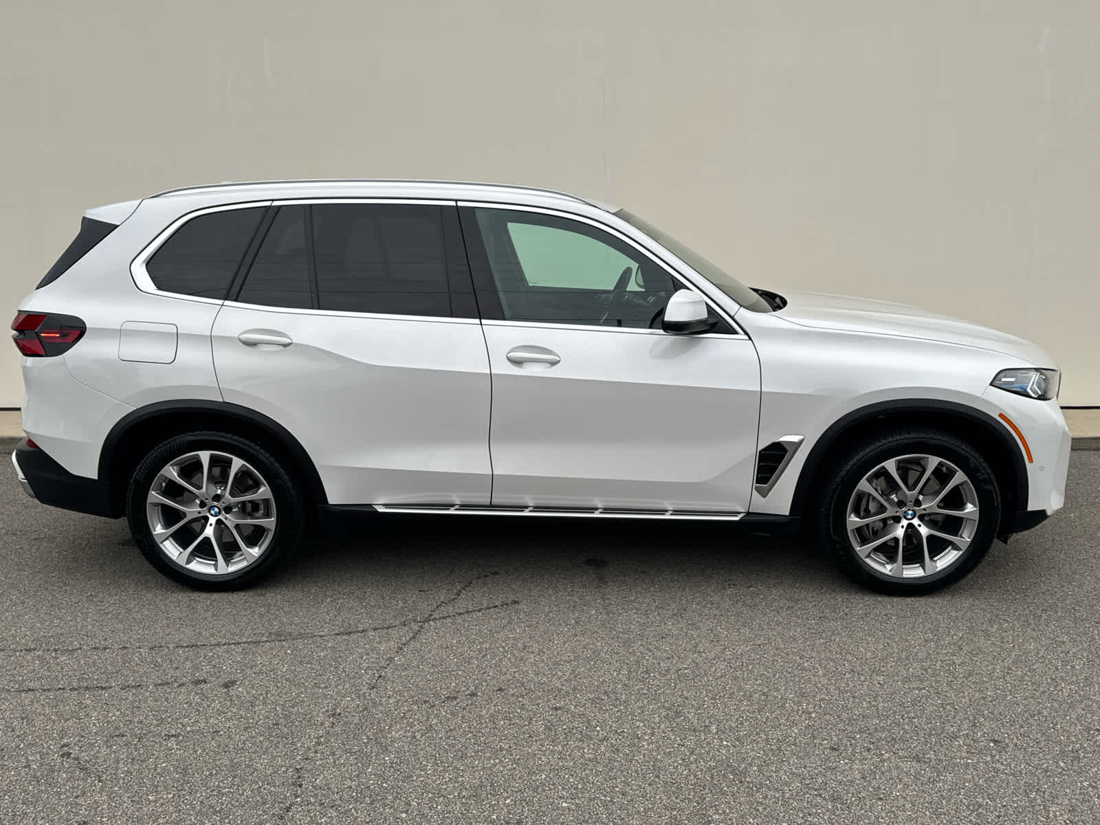 2025 Bmw X5 xDrive40i photo 3